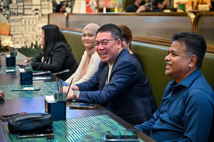 Malaysians need to reject any form of racial provocation and it is not easy influenced by any racist and religious extremist slander that has been deliberately played by irresponsible parties in recent times.