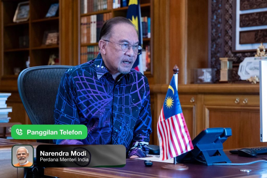 Anwar Ibrahim has reaffirmed Malaysia’s commitment to global peace following discussions with Narendra Modi on escalating tensions in West Asia. In a statement, Anwar said he appreciated Modi’s message to Malaysians in conjunction with the upcoming Eid al-Fitr celebrations, describing it as a gesture of goodwill and solidarity. The two leaders focused their discussions on the deteriorating situation in West Asia, particularly during the holy month of Ramadan, which is traditionally observed as a period of peace and reflection. Anwar reiterated Malaysia’s firm stance condemning Israel’s military actions, describing them as acts of aggression and calling for an immediate cessation of hostilities. Both leaders agreed on the urgent need to promote diplomacy, constructive dialogue and peaceful resolution to conflicts. They also stressed the importance of strengthening cooperation between Malaysia and India on international platforms, including the United Nations and BRICS, to amplify calls for peace and stability. The leaders further acknowledged the growing challenges posed by the global economic climate, including its impact on food security, and pledged to enhance bilateral cooperation to address these concerns. Anwar expressed confidence that Malaysia and India will continue to reinforce their shared commitment towards ensuring global peace and stability.