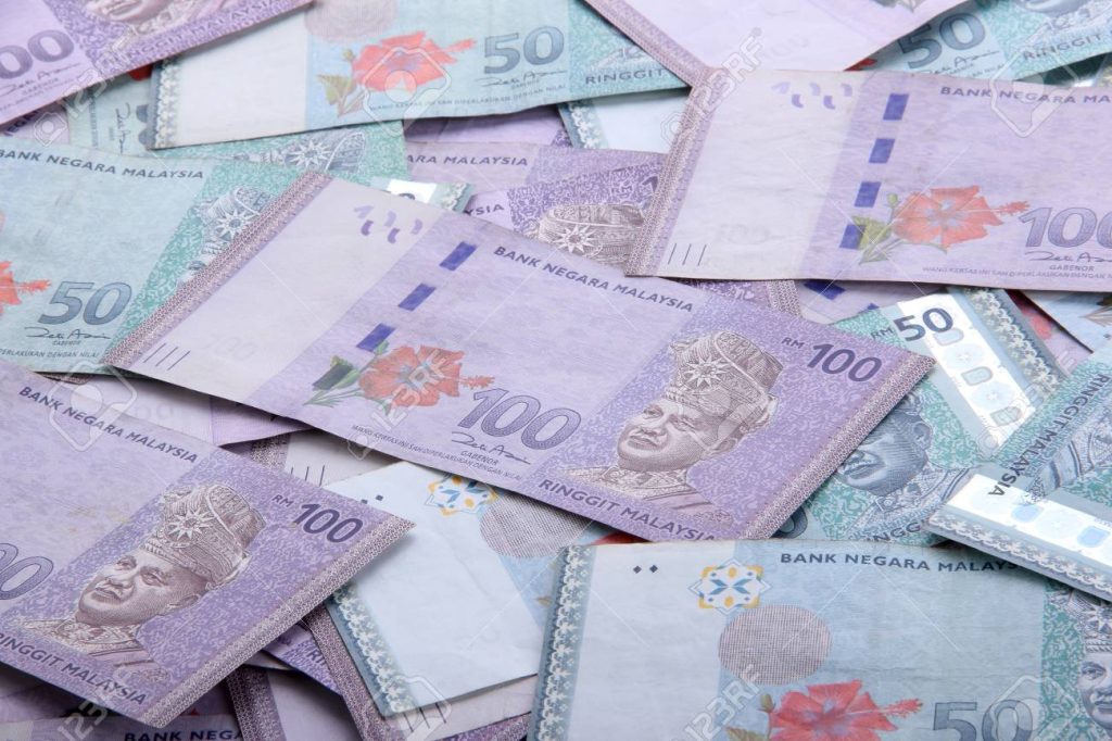 KUALA LUMPUR — The Malaysian ringgit opened higher for the fourth consecutive day, following the government’s announcement of a measured approach to fuel subsidies aimed at balancing fiscal discipline with cost-of-living concerns amid ongoing West Asian tensions. At 8am, the local currency rose to 3.9855/4.0050 against the US dollar, up from Thursday’s close of 3.9920/3.9955. Prime Minister Datuk Seri Anwar Ibrahim, in a special message yesterday, announced that effective April 1, the individual monthly quota for the BUDI95 fuel programme will be temporarily reduced from 300 litres to 200 litres per month due to the geopolitical situation. The adjustment is expected to have minimal impact on most Malaysians, as average consumption remains around 100 litres monthly, with nearly 90 percent using less than 200 litres. Anwar also confirmed that Iran has permitted Malaysian oil tankers to pass through the Strait of Hormuz, easing supply concerns. Bank Muamalat Malaysia Bhd Chief Economist Mohd Afzanizam Abdul Rashid said the move demonstrates the government’s commitment to balancing fiscal responsibility with household welfare amid global market pressures. “This is a positive development for the ringgit, reflecting timely government action in response to the fallout from tensions in West Asia,” he said. SPI Asset Management’s managing partner Stephen Innes noted that the temporary reprieve granted by US President Donald Trump on potential attacks on Iran’s energy infrastructure has eased safe-haven demand for the US dollar, providing further support to the ringgit. The local currency also strengthened against other major and regional currencies. It rose against the Japanese yen to 2.4951/2.5077, the British pound to 5.3143/5.3403, and the euro to 4.5969/4.6194. Against ASEAN currencies, it gained against the Singapore dollar at 3.0994/3.1148, the Thai baht at 12.0868/12.1566, the Indonesian rupiah at 235.7/237.0, and the Philippine peso at 6.61/6.65. The ringgit’s sustained momentum reflects market confidence in Malaysia’s proactive economic measures despite ongoing global uncertainties.