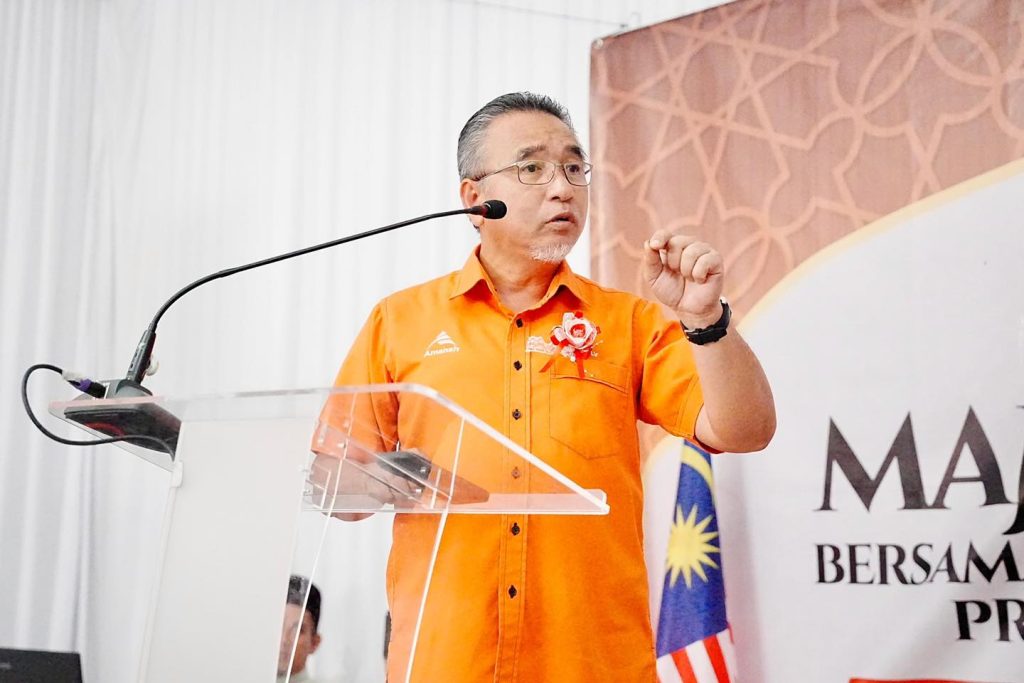 MELAKA, April 8 -- There is no need for the Royal Malaysian Navy (RMN) to escort Malaysian vessels after Iran cleared them to exit the Strait of Hormuz. Deputy Defence Minister Adly Zahari said this was due to Iran’s full cooperation, reflecting the strong bilateral ties between the two countries. “The matter falls under the Foreign Ministry, and we are grateful for the cooperation shown by the Iranian government. We hope Iran will continue to assist on issues related to our energy and economic needs,” he said. He was speaking to reporters after launching the Malaysian Armed Forces Autism Initiative (IA-ATM) at the community rehabilitation centre in Umi Kem Terendak, Sungai Udang, today. On Monday, the Iranian Embassy in Malaysia announced via its official X account that the first Malaysian vessel had passed through the Strait of Hormuz. Prime Minister Datuk Seri Anwar Ibrahim was reported on Sunday as saying that discussions with Iranian President Masoud Pezeshkian had enabled Malaysia to secure clearance for seven vessels stranded in the strait. Traffic through the Strait of Hormuz, a strategic waterway that carries about 20 per cent of the world’s crude oil and gas supply, has been disrupted following ongoing attacks by the United States and Israel on Iran since Feb 28. Meanwhile, the IA-ATM programme at Umi Kem Terendak, which started on Aug 4, 2025, will run until June 4, 2026, benefiting 20 children with autism through structured learning and therapy sessions. The programme includes 12 new modules developed by the National Autism Society of Malaysia (NASOM). Also present were Malaysian Armed Forces assistant Chief of Staff for Personnel Services Maj Gen Datuk Indera Zahari Mohd Ariffin, Tabung Haji Southern Region director Rozimin Ahmed Kamil, NASOM chairman Julian Wong Ming Vui, and Melaka Social Welfare Department director Halyjah Muhammad.