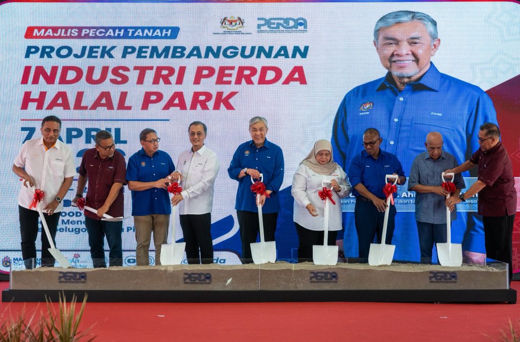 KUALA LUMPUR, April 7 — Deputy Prime Minister Ahmad Zahid Hamidi said the development of the PERDA Halal Park will play a key role in strengthening Malaysia’s halal industry ecosystem and positioning the country as a global leader in the sector. Zahid noted that Malaysia’s halal industry is currently on strong footing, with its certification system recognised in more than 50 countries and widely regarded as a global benchmark. “This recognition reflects the confidence of the international community in Malaysia’s halal standards,” he said. However, he stressed that the industry’s true potential remains far greater, highlighting projections that the global halal market could reach approximately USD5 trillion by 2030. “This presents a significant opportunity that we must seize with more structured and bold strategies,” he added. Zahid explained that the PERDA Halal Park adopts a comprehensive approach by viewing halal as a complete ecosystem encompassing production, technology, logistics, and access to global markets. As Chairman of the Malaysia Halal Industry Development Council, he emphasised the need to expand supply chains, improve distribution efficiency, and leverage emerging technologies such as the Internet of Things (IoT) and blockchain to ensure greater transparency and quality assurance. In his capacity as Minister of Rural and Regional Development, Zahid also underscored the importance of ensuring that rural entrepreneurs are not left behind. “Insya-Allah, the PERDA Halal Park will create opportunities for rural entrepreneurs to grow, enhance their capabilities, and penetrate international markets,” he said. He expressed confidence that the initiative will help nurture more globally competitive entrepreneurs while elevating Malaysia’s standing as a major force in the global halal industry. --Minutes MY / Igneseous Noris --Photo: FB Zahid Hamidi