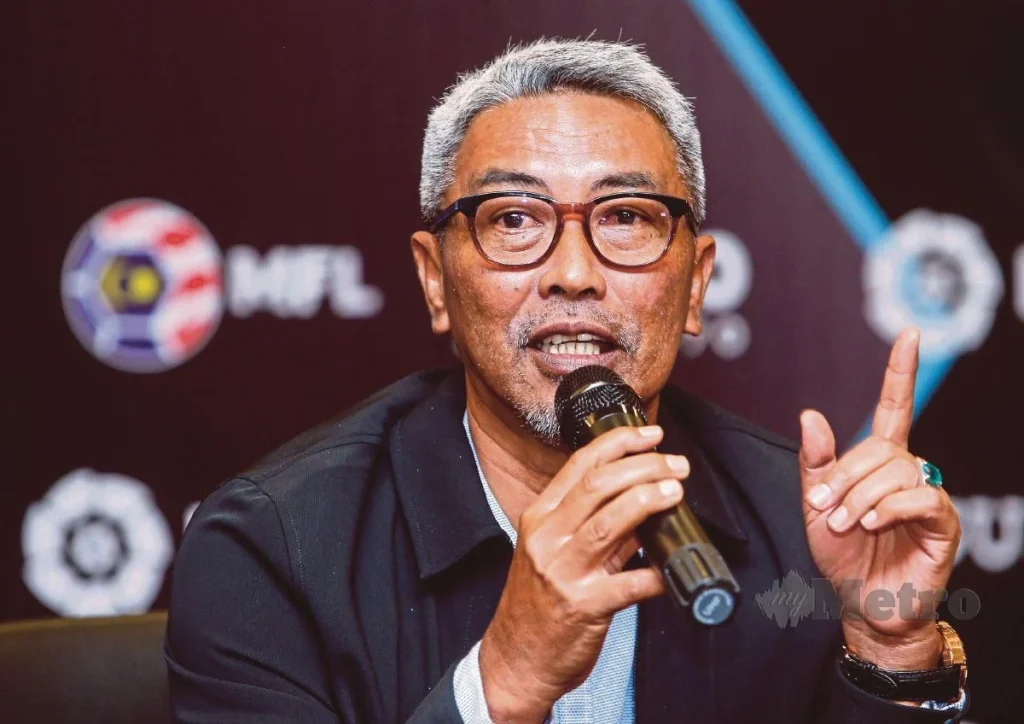 KUALA LUMPUR, April 13 -- The decision by Selangor FC chief executive officer Dr Johan Kamal Hamidon to voice his views outside official channels has raised questions and could potentially spark polemics within the local football ecosystem, according to a veteran football administrator. Former acting president of the Football Association of Malaysia (FAM), Datuk Mohd Yusoff Mahadi, said the move was puzzling, given that Johan is not new to the country’s football administrative system. He said official platforms, such as meetings of the Malaysian Football League (MFL) board of directors and the MFL Congress, should be fully utilised if there is a genuine intention to improve the situation. “When one chooses to speak outside, it is no longer merely a professional view, but opens the door to various perceptions,” he said in a statement today. At the same time, Mohd Yusoff described the timing of the remarks as odd, raising speculation about the possibility of certain interests being at play. He did not rule out the possibility that the move carried an underlying intent, including an attempt to divert attention from internal weaknesses that have yet to be comprehensively addressed. He said criticising the league via external platforms could also be seen as an effort to exert indirect pressure on the MFL, while shaping a particular narrative. “There is a tendency to build momentum from the outside, dragging in other parties. This is no longer a routine critique. Its impact risks causing division and undermining the stability of the league,” he said. As such, Mohd Yusoff stressed that any effort to improve national football must be carried out professionally through proper channels, rather than through open statements that may raise more questions than solutions. Recently, Johan called for serious discussions to be held, including the possibility of organising a roundtable session involving all stakeholders of the M-League, particularly in light of the increasingly worrying financial situation among most teams. Johor Darul Ta'zim, Negeri Sembilan FC, Terengganu FC, Penang FC and Sabah FC are among the clubs that support the proposal to hold the roundtable session. Among the recurring issues affecting the M-League are delays in the payment of salaries to players and team officials by several clubs, as well as the challenge of rising operational costs, further exacerbated by the impact of ongoing tensions in West Asia.