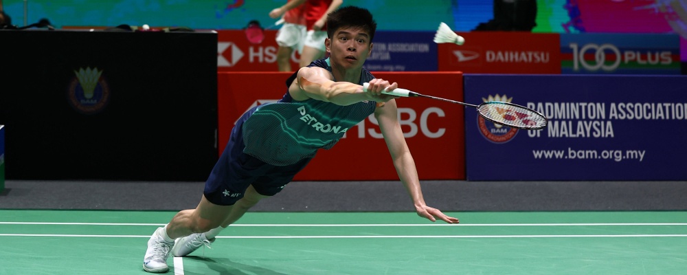 KUALA LUMPUR, May 21 -- National men’s singles players have been urged to ‘look into the mirror’ and confront the reality of their declining standards after another disappointing outing at the Malaysia Masters 2026. The national men’s singles department suffered a complete wipeout in the opening round for the second consecutive year after national number one Leong Jun Hao and Justin Hoh were both eliminated at the Unifi Arena, Bukit Jalil, here, yesterday. World No. 25 Jun Hao went down 19-21, 21-23 to China’s world No. 69 Hu Zhe An, while Justin was eliminated by experienced Indonesian shuttler Anthony Sinisuka Ginting, 16-21, 14-21. The latest setback has further heightened concerns over their alarming inconsistency and inability to compete on court, prompting national singles coaching director Kenneth Jonassen to deliver a brutally honest assessment of the current situation. Jonassen said the issue was not a lack of talent or technical ability, but rather the players’ mentality, discipline and unwillingness to adapt to the demands of modern badminton. “I don’t feel we’re losing because of a lack of skill. No. We’re losing because of a lack of discipline to execute and stick to a game plan, and to stay composed even when things become uncomfortable. “You must be disciplined in all aspects. Discipline to be intrigued about how to play when it’s uncomfortable,” he told reporters at the Malaysia Masters 2026 here. Jonassen said both players were still too focused on producing winners and spectacular attacking shots instead of learning how to build pressure patiently through consistency and tactical awareness. “In today’s badminton, you cannot rely on attacking shots all the time. The game has changed. Consistency and the ability to make your opponent uncomfortable are far more important now,” he said. The Dane also admitted confidence within the camp had dropped significantly following Malaysia’s underwhelming Thomas Cup campaign earlier this month, which saw the team crash out in the quarter-finals after a 0-3 defeat to defending champions China. In the meantime, Jonassen said lasting improvement would only happen if players themselves were willing to change their daily habits, mindset and training intensity. “Training is not just training (for the sake) of training. It is always preparation for the next tournament. That must be the mindset. It’s not something I just come in and do. “If I hit the gym, I’m there to get stronger. If I hit the court, I’m there with a specific plan, not just to get through the two hours. I need targets. Any player who comes in must have that mindset: ‘How do I want to become better today?’ If we get that quality, we have a chance,” he said. Despite his criticism, the 51-year-old insisted he still believed in the current crop of players, including Leong Jun Hao, but stressed that their future would depend entirely on their willingness to change. “I strongly believe in second chances or even last chances, but it all comes down to the willingness to change, adapt and learn new things on a day-to-day basis,” he said. In contrast, Jonassen pointed to the women’s singles department as an example of players embracing a long-term development process despite facing setbacks and difficult situations. He said the girls are reaching the point where they accept that things can get very uncomfortable out there, and when things go wrong, they do not look elsewhere but at themselves in the mirror. -- BERNAMA