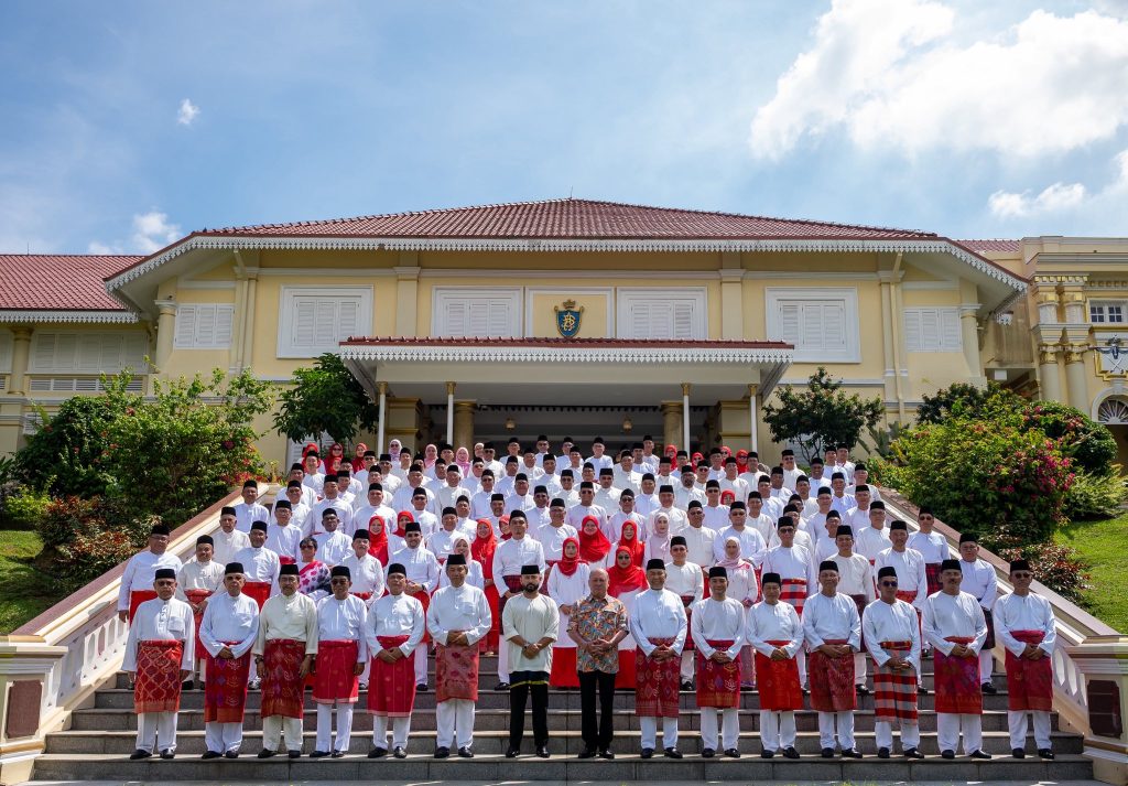 JOHOR BAHRU, May 12 — Deputy Prime Minister and UMNO President Ahmad Zahid Hamidi reaffirmed that UMNO must continue to serve as the “House of the Nation” in safeguarding the dignity of the Malays, Islam, and the sovereignty of the Malay Rulers as the party commemorates its historic 80th anniversary. In a symbolic gathering held at the historic staircase of the Johor Palace — the very site where UMNO was founded on May 11, 1946 — Zahid said the moment was not merely to relive history, but to strengthen the spirit of struggle that shaped the nation’s independence. “Back on the stairs of history, we remember the sacrifices and determination of past leaders who united to defend religion, race, homeland, and the sovereignty of the Malay Kings,” he said. According to Zahid, the same spirit that gave birth to UMNO eight decades ago must continue to guide the party through modern political challenges and national responsibilities. He said the return of UMNO leaders to the historic location symbolised a renewal of commitment to carry the trust of the people faithfully, courageously, and responsibly. Zahid also expressed his deepest appreciation to His Majesty Sultan Ibrahim for consenting to the historic photography session, describing it as a meaningful moment for the entire UMNO family. He further extended gratitude to Tunku Ismail Idris, the Regent of Johor, for his support and presence during the commemorative event. “History reminds us that the strength of a nation is born from unity among the people, loyalty to the institution of the Malay Rulers, and sincerity in serving religion, race, and country,” he added. The UMNO president stressed that the party will continue to uphold its founding principles and remain steadfast in defending the interests of the nation and ensuring stability for future generations. “Then, now, and forever — UMNO will continue to be the House of the Nation,” he said. -- MINUTESMY -- SOURCE: FB ZAHID HAMIDI
