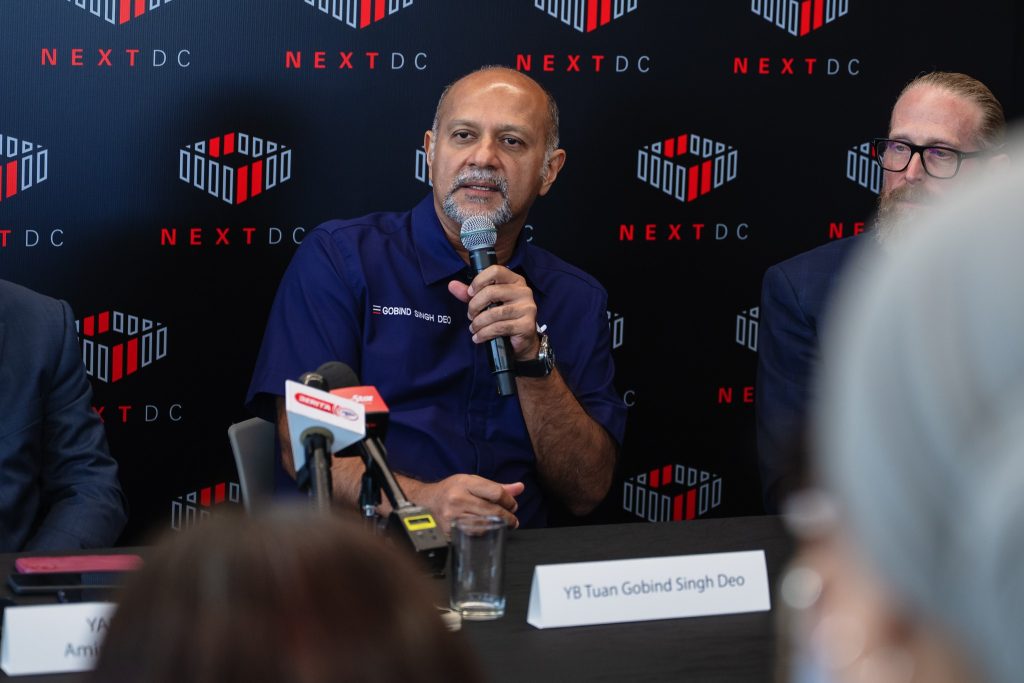 KUALA LUMPUR, May 14 — Digital Minister Gobind Singh Deo today described data as the foundation of economic growth, innovation, public services, and national competitiveness during the launch of the NEXTDC KL1 data centre in Malaysia. He said the opening of the facility reflects the growing importance of data and Malaysia’s capability to securely obtain, retain, process, access, and move data seamlessly across systems and industries. Gobind said the KL1 facility marks a significant milestone for NEXTDC as it is the company’s first data centre outside Australia and its flagship facility in Southeast Asia. According to him, the development is expected to strengthen critical business continuity for Malaysian industries, particularly sectors such as finance and oil and gas, while reinforcing Malaysia’s position as a regional digital hub. “This launch is a strong signal of confidence in Malaysia and our digital future. It reflects what we can achieve together through strategic investments, innovation, and collaboration,” he said during the launch event. Gobind added that the project is also expected to generate substantial local economic impact, with 99 per cent of the capital expenditure sourced locally. He noted that the initiative will help upskill Malaysian contractors in the development of high-tech infrastructure. Beyond technological advancement, he highlighted the facility’s sustainability features, including an on-site water recycling plant designed to promote efficient resource management and support NEXTDC’s long-term sustainable operations agenda. He said the government remains committed to supporting investments that strengthen Malaysia’s digital ecosystem, drive innovation, and create high-value opportunities for local industries and talent. -- MINUTESMY -- SOURCE: FB GOBIND SINGH DEO