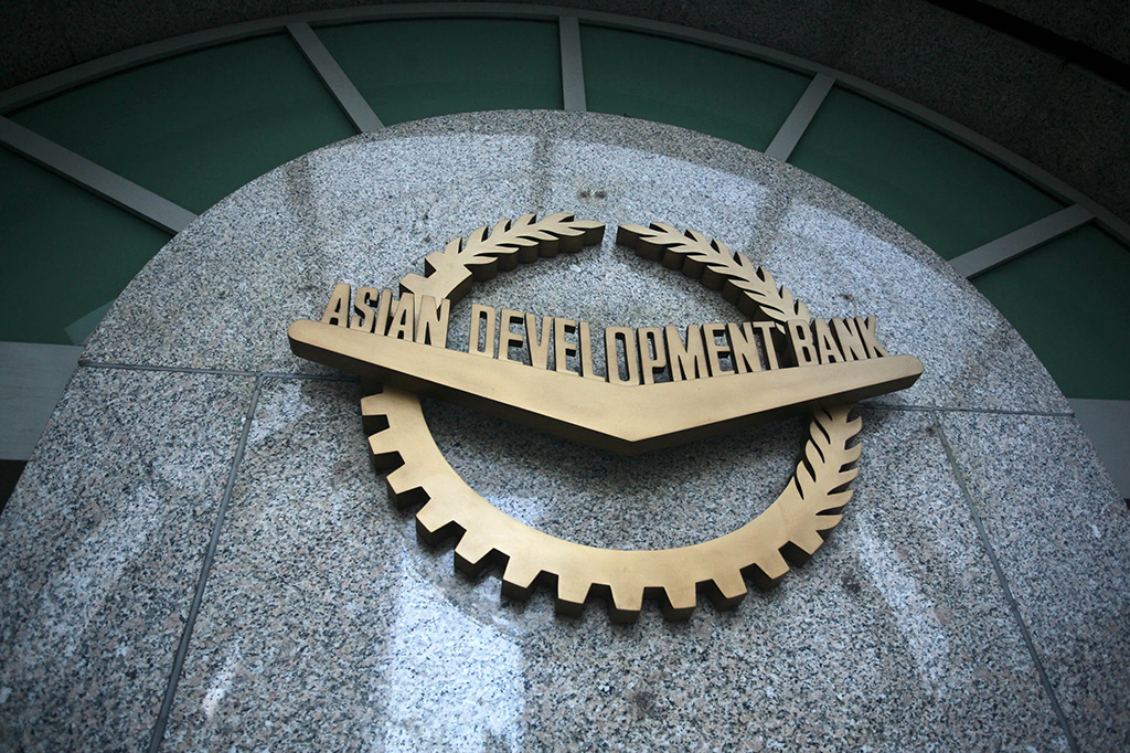 ISTANBUL, May 4 (Bernama-Anadolu) -- The Asian Development Bank on Sunday announced US$70 billion in new energy and digital infrastructure initiatives through 2035, Anadolu Ajansi reported. "Energy and digital access will define the region’s future," said the bank's President Masato Kanda in a statement. The Pan-Asia Power Grid Initiative will link national and subregional power systems to enable the flow of renewable energy, while the Asia-Pacific Digital Highway aims to close digital infrastructure gaps and support AI-driven growth across the region. "These two initiatives build the systems Asia and the Pacific need to grow, compete, and connect. "By linking power grids and digital networks across borders, we can lower costs, expand opportunity, and bring reliable power and digital access to hundreds of millions of people," he added. The Pan-Asia Power Grid Initiative targets US$50 billion by 2035 for cross-border power infrastructure. The Asia-Pacific Digital Highway aims to mobilize US$20 billion by 2035 to fund digital infrastructure and AI-ready economies, including fiber networks, satellites, and regional data centers. The bank aims to integrate around 20 gigawatts of cross-border renewable energy, expand energy access to 200 million people, create 840,000 jobs, and cut regional power sector emissions by 15 per cent by 2035. -- BERNAMA-ANADOLU