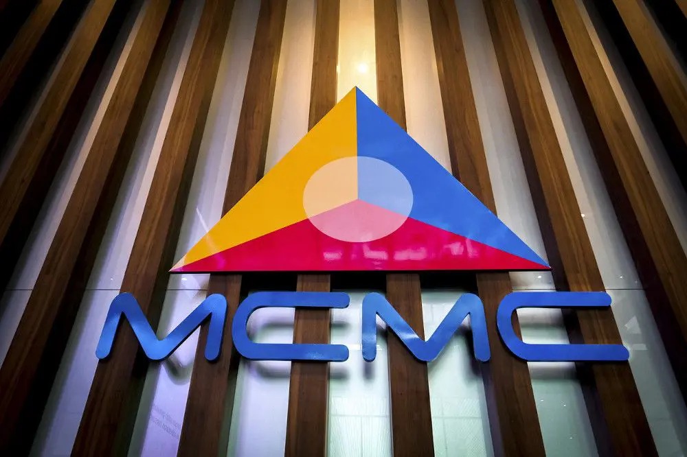 CYBERJAYA, May 21 — The Malaysian Communications and Multimedia Commission (MCMC) has issued a statutory demand to TikTok following the platform’s alleged failure to adequately moderate offensive and defamatory content directed at the Malaysian Royal Institution. In a media statement today, MCMC said the action was taken after the circulation of harmful content linked to an account claiming association with His Majesty the Yang di-Pertuan Agong, Sultan Ibrahim. According to the commission, the content included offensive, false and threatening material, including AI-generated videos and manipulated images that could potentially violate Section 233 of the Communications and Multimedia Act (CMA) 1998, as well as other Malaysian laws. MCMC stressed that misuse of online platforms to spread false, insulting or harmful content, especially involving the Yang di-Pertuan Agong and Malay Rulers, is viewed seriously due to its impact on public order, national harmony and respect for constitutional institutions. The commission also stated that TikTok’s moderation response was found to be unsatisfactory despite prior notifications and engagements, particularly in ensuring swift removal of harmful content and preventing its further dissemination. As part of the statutory demand, TikTok has been instructed to take immediate remedial measures, strengthen its content moderation systems and provide a formal explanation regarding its moderation failures. MCMC said it will continue taking firm and proportionate action, including further legal measures where necessary, to ensure digital platforms operating in Malaysia comply with local laws and maintain a safe, secure and respectful online environment. --SOURCE:MCMC CORPORATE COMMUNICATIONS