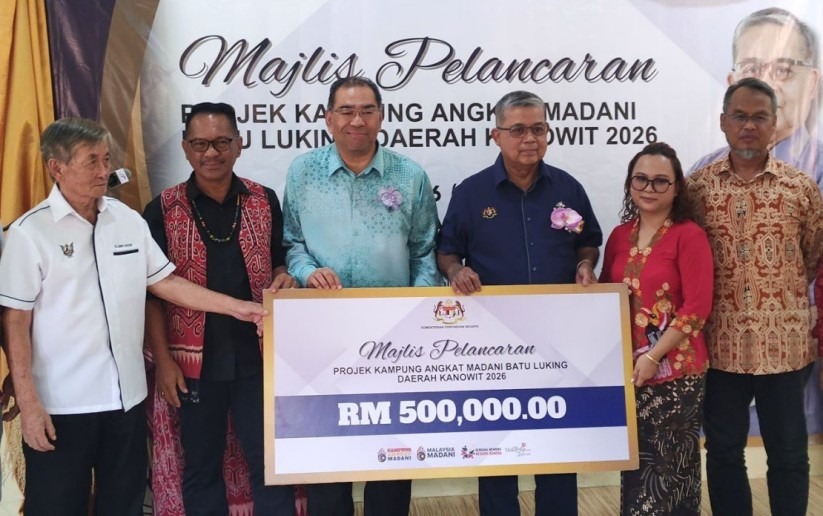 SIBU, May 24 -- A total of RM500,000 has been allocated for the implementation of the MADANI Adopted Village Project in Batu Luking, Kanowit near here, involving the upgrading of the water supply system for residents of three longhouses and a primary school. National Unity Minister Datuk Seri Aaron Ago Dagang said the construction of the clean water tank was crucial to ensure residents have access to sufficient, stable and safe water supply. Aaron, who is also the Kanowit MP, said the project involves Rumah Bibi, Rumah Johnny, Rumah Morris and SK Batu Luking, which are the main focus of the development initiative in the area. “The MADANI Adopted Village Programme is an integrated effort to bridge the development gap between urban and rural areas through improvements to basic infrastructure such as clean water supply, electricity, road networks, enhanced digital connectivity, community empowerment and strengthening the local socioeconomic landscape,” he said. He told reporters this after launching the Batu Luking MADANI Adopted Village Project at Rumah Bibi today. Aaron hoped the project would be implemented by the end of this year, stressing that the programme demonstrates the MADANI Government’s commitment to ensuring every development intervention has a direct impact on the people’s well-being, while ensuring no community is left behind in the nation’s development. According to him, the programme is also in line with the Sustainable Development Goals, particularly in efforts to eradicate poverty, reduce inequality and ensure inclusive development. He said the MADANI Adopted Village Programme has shown significant growth in implementation and coverage, involving 43 villages during its initial phase in 2024 before expanding to 219 villages last year. “For this year, the expansion target has been set at up to 500 villages with a more aggressive approach, including the implementation of innovative projects such as off-grid solar energy for areas requiring alternative energy solutions,” he said. -- BERNAMA