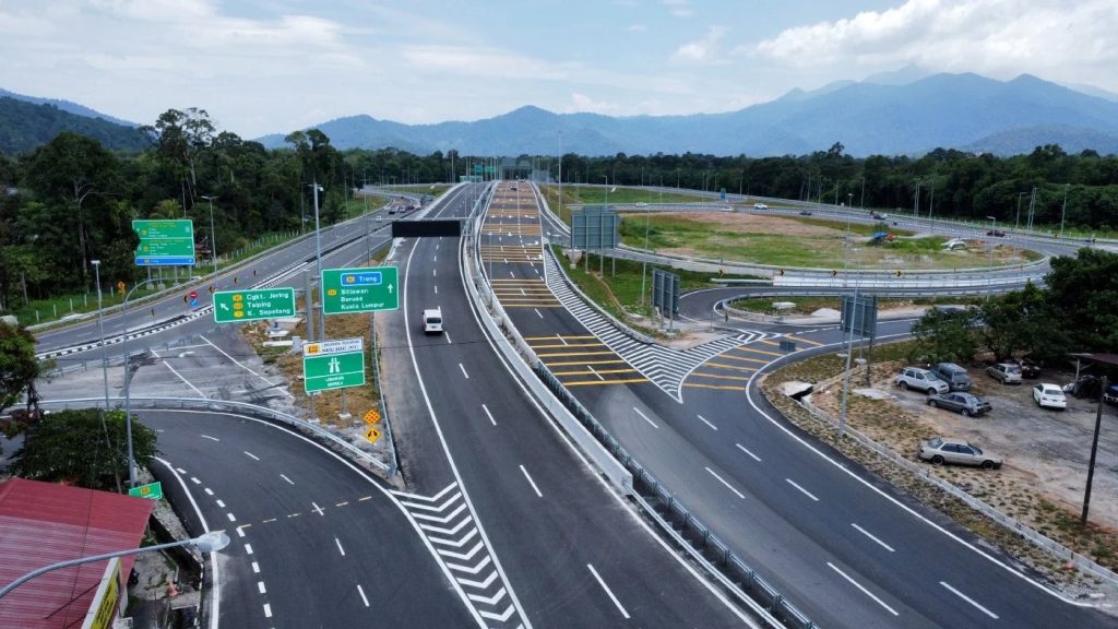 IPOH, May 26 -- The West Coast Expressway (WCE) expects more than 150,000 vehicles daily during the Hari Raya Aidiladha festive season, which coincides with the school holidays and a long weekend. In a statement today, WCE said traffic volume is expected to increase as many people travel back to their hometowns and holiday destinations. “To ensure smoother traffic flow, all construction and maintenance works involving lane closures will be postponed, except for emergency works. “Tow trucks will also be stationed at strategic locations along the highway, while Emergency Response Teams (ERT) and patrol personnel will be reinforced to provide 24-hour assistance,” read the statement. WCE said the proactive measures are aimed at ensuring incidents can be handled quickly to minimise traffic disruptions Motorists are also encouraged to use the WCE mobile application, which provides route navigation, locations of public facilities such as electric vehicle (EV) charging stations, motorcycle shelters, emergency telephones and real-time traffic updates. In addition, the Touch ‘n Go PayDirect system at all WCE toll plazas allows toll charges to be deducted directly from users’ e-wallet balances without the need for manual card reloads. WCE also provides six Rest and Service Areas (R&R) equipped with parking facilities, surau and toilets, as well as food stalls at selected locations, including Sungai Nyior R&R northbound and southbound, and Bukit Kapar R&R northbound. Road users are advised to plan their journeys early, ensure their vehicles are in good condition, observe speed limits, wear seat belts and get sufficient rest to reduce the risk of microsleep. -- BERNAMA