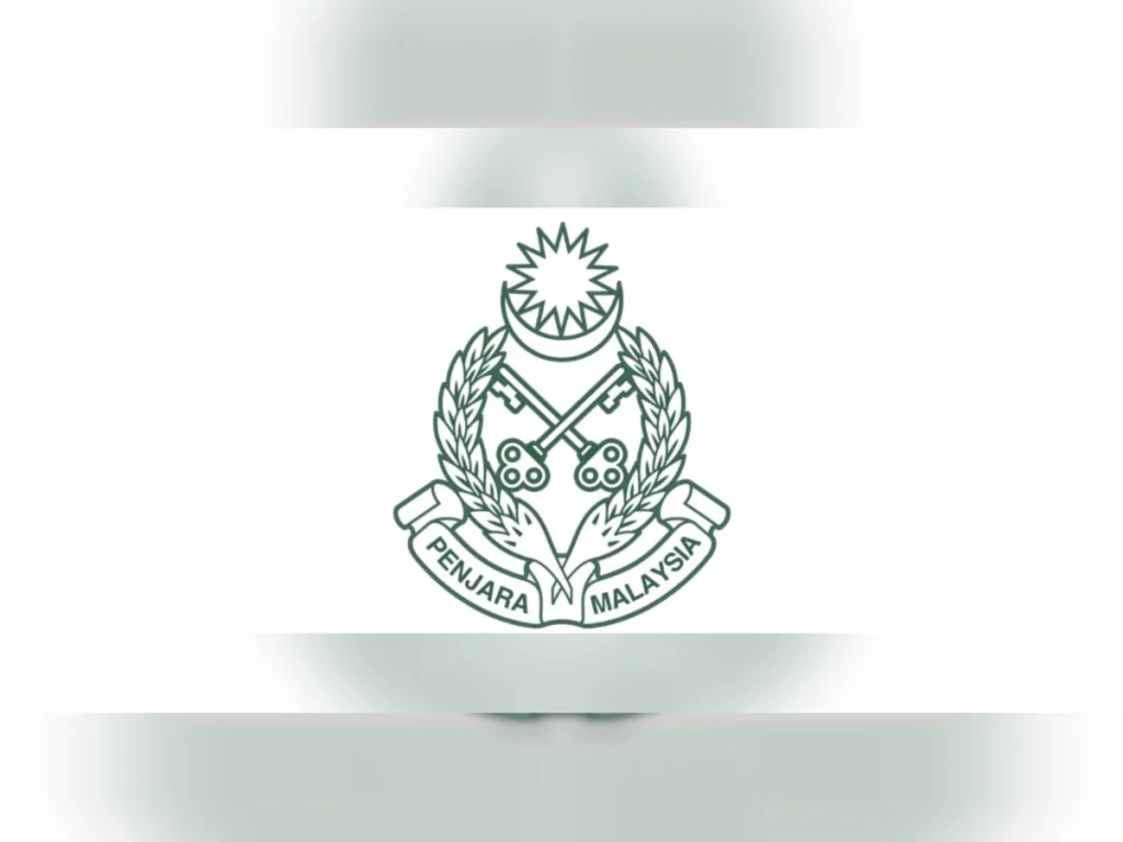KUALA LUMPUR, May 22 -- Families of inmates at all prison institutions, including Moral Rehabilitation Centres, Special Rehabilitation Centres, Special Detention Facilities and Henry Gurney Schools, are allowed to visit them for the Aidiladha celebration on the third and fourth days of the festive period. The Prisons Department, in a statement, said that visiting hours have been set from 8.15 am to 4.15 pm, on May 29 and 30, with priority given to Muslim inmates. “Visitors are not allowed to bring food and drinks for inmates. Instead, these may be purchased at the prison canteen,” it said. In addition, visitors are discouraged from giving money to inmates as all basic necessities have been provided, except for certain matters such as examination fee payments, which require them to obtain an official PPT 28 receipt from the prison authorities as proof of payment. It added that visitors are subject to the Prison Act and Prison Regulations, which allow prison authorities to conduct physical inspections upon entry to and exit from the institutions. Meanwhile, for families unable to visit the prisons in person, online meetings will also be made available for three days from May 30 to June 1. Families seeking further information may contact the relevant institutions. -- BERNAMA