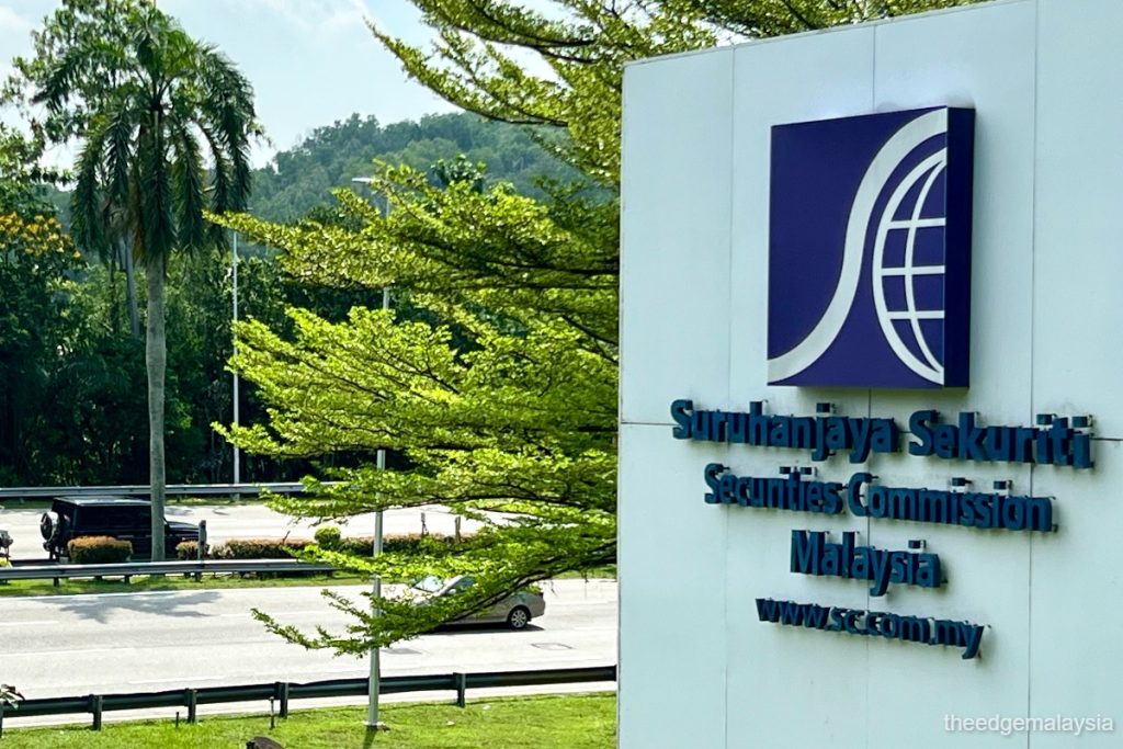 KUALA LUMPUR, JUNE 25 -- The government, in collaboration with the Securities Commission Malaysia (SC), remains committed to developing a comprehensive Islamic finance ecosystem to attract investors, especially from Russia, to invest in the Islamic finance sector in Malaysia. The Ministry of Finance said the SC has spearheaded several cross-border strategic initiatives, including a planned exploratory visit to the Central Asian region in 2026 or 2027 under the internationalisation agenda of the Islamic capital market (PMI). It aims to assess market readiness, strengthen stakeholder networks and develop an Islamic finance ecosystem that connects Malaysia with the region, including Russia. According to the ministry, Malaysia also has the opportunity to expand the export of sharia expertise following the interest shown by the Head of the Republic of Tatarstan in May 2025 to adopt Malaysia's Islamic finance development model. "This opportunity includes the provision of professional services such as sharia advisory services, consulting, training and capacity building. "The effort was supported through a series of bilateral meetings held by the SC with the Central Bank of Russia and The Saint Petersburg International Mercantile Exchange (SPIMEX) in 2023 and 2025," he said in a written reply on the Dewan Rakyat website, on Wednesday. The ministry was responding to a question from Wan Ahmad Fayhsal Wan Ahmad Kamal (PN-Machang) regarding the government's concrete steps to encourage investors from Russia to invest in the Islamic finance sector in Malaysia in an effort to strengthen Malaysia's position as a global Islamic finance hub and attract foreign capital flows based on sharia principles. In addition, the Ministry of Finance announced that the SC will continue to strengthen Malaysia's competitiveness through strengthening the regulatory framework, product innovation and expanding international cooperation, under the Capital Markets Master Plan 2026–2030 (CMP 2026–2030). He said the government always welcomes legitimate and productive investments from Russia, subject to domestic laws and relevant international standards. "Overall, Malaysia's proactive approach not only aims to attract foreign capital flows, but also acts as a bridge connecting Russian investors with global markets in a sustainable, transparent and inclusive financial ecosystem in line with the principles of Maqasid al-Syariah," he said. -- BERNAMA