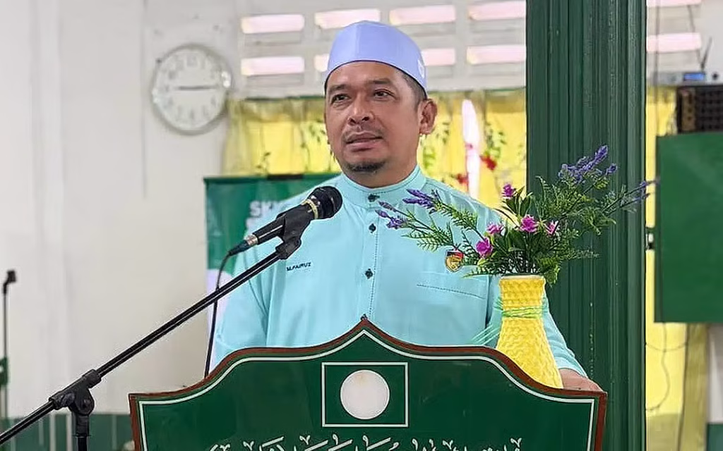PETALING JAYA, JUNE 22 -- The Pan-Malaysian Islamic Party PAS has not ruled out contesting several seats traditionally held by the Democratic Action Party DAP in the upcoming Negeri Sembilan state election on Aug 1. Negeri Sembilan PAS chief Fairuz Isa said the party is preparing to contest more than 10 seats, similar to its strategy in the 2023 state election, while also aiming to defend the three seats it currently holds. He said final seat allocations will depend on negotiations with other political partners, especially in the event of continued cooperation within the opposition bloc. “There are parties willing to work with us, and during seat negotiations, we may face limited Malay-majority seats to contest,” he was quoted as saying in Seremban. He added that PAS is considering seats currently held by Pakatan Harapan and DAP where Malay voters make up about 40% of the electorate. Fairuz said the party’s candidate selection process is about 90% complete, with emphasis on integrity, service capability, and candidates aged below 60. He also urged party members and machinery to respect and accept any final decision made by the leadership. In the 2023 state election, the opposition coalition Perikatan Nasional won five of the 36 seats it contested. Within the coalition, PAS secured Paroi, Serting and Bagan Pinang, while Bersatu won Labu and Gemencheh. The Election Commission has set Aug 1 as polling day for the 16th Negeri Sembilan state election, with nomination day on July 18 and early voting on July 28. -- MINUTESMY