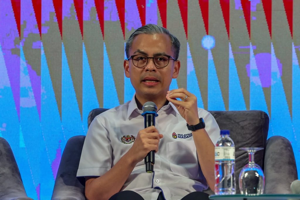 BATU PAHAT, June 6 -– The Parti Keadilan Rakyat (PKR) Annual Congress, originally scheduled to take place from June 26 to 28, 2026, has been postponed to August 14 to 16, 2026. PKR Information Chief Datuk Fahmi Fadzil said the decision was made during the monthly meeting of the party’s Political Bureau and Central Leadership Council (MPP) held in Batu Pahat, Johor, on Saturday. He said the venue for the congress will remain unchanged at the Melaka International Trade Centre (MITC) in Ayer Keroh, Melaka. “The postponement is intended to provide PKR Johor and Negeri Sembilan with additional time to strengthen their preparedness ahead of the upcoming state elections,” he said in a statement. Fahmi also announced that the Political Bureau had appointed Senator Datuk Seri Panglima Saifuddin Nasution Ismail and Datuk Seri Dr Zaliha Mustafa as PKR Vice Presidents. He said the appointments are aimed at further strengthening the party’s organisational structure and enhancing its operations at the national level. The meeting also discussed a range of matters related to party preparations, including organisational strategies and readiness to address current political developments. -- MINUTESMY -- CREDIT: FB FAHMI FADZIL