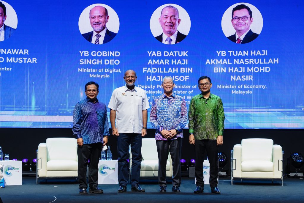 KUALA LUMPUR, June 2026 — Digital Minister Gobind Singh Deo said Malaysia’s next phase of economic growth will depend on the country’s ability to align energy security, digital acceleration, and economic transformation in an increasingly competitive global environment, yesterday. Speaking during a Ministerial Dialogue at the Energy Transition Conference 2026 (ETCon26), organised by Tenaga Nasional Berhad (TNB), Gobind highlighted the growing importance of reliable, affordable, and low-carbon energy to support the expansion of artificial intelligence (AI), data centres, and advanced manufacturing industries. He noted that Malaysia’s competitiveness will be strengthened by ensuring a sustainable energy supply capable of meeting the demands of a rapidly evolving digital economy. Gobind shared the stage with Deputy Prime Minister and Minister of Energy Transition and Water Transformation Fadillah Yusof and Economy Minister Akmal Nasrullah Mohd Nasir during the discussion on Malaysia’s future growth prospects. The dialogue underscored the importance of a whole-of-government approach in driving greater coordination across energy system planning, digital infrastructure development, industrial policy, talent cultivation, and investment readiness. Gobind stressed that as Malaysia continues to navigate a rapidly changing regional landscape, the nation must remain focused on building a resilient, innovation-driven, and future-ready economy capable of sustaining long-term growth and prosperity. The Energy Transition Conference 2026 brought together policymakers, industry leaders, and stakeholders to discuss strategies for advancing Malaysia’s energy transition agenda while supporting economic and digital development. -- MINUTESMY -- SOURCE : FB Gobind Singh Deo