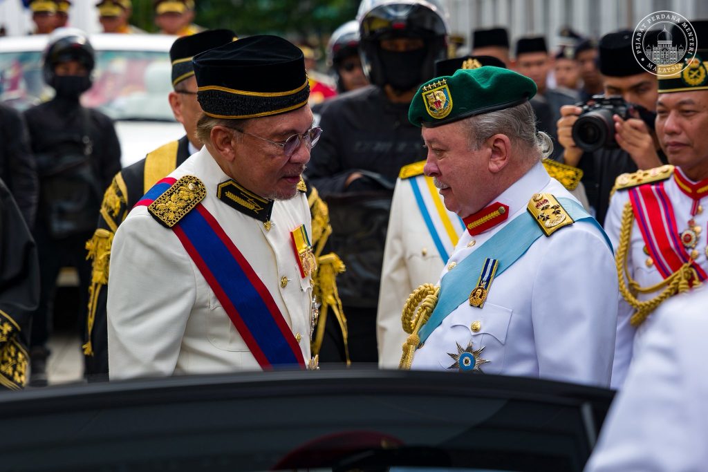 PUTRAJAYA, June 5 -- Prime Minister Datuk Seri Anwar Ibrahim today accompanied His Majesty Sultan Ibrahim, King of Malaysia, at the Panji-Panji Yang di-Pertuan Agong Parade Ceremony held in conjunction with the Official Birthday Celebration of His Majesty at Dataran Pahlawan Negara, Putrajaya. The prestigious military ceremony, regarded as one of the highest honours within the Malaysian Armed Forces (ATM), witnessed the ceremonial procession of five Panji-Panji Yang di-Pertuan Agong representing the nation's principal military formations. The Panji-Panji on parade comprised those of the Royal Malay Regiment, Royal Ranger Regiment, Royal Armoured Corps, Royal Malaysian Navy and Royal Malaysian Air Force. In a statement, Anwar described the ceremony as a significant symbol of loyalty, honour and patriotism, reflecting the unwavering commitment of the Malaysian Armed Forces towards the King and the nation. "The Panji-Panji Yang di-Pertuan Agong embody the dignity, spirit and steadfast allegiance of our armed forces in upholding national sovereignty and safeguarding the country's security," he said. The ceremony forms part of the annual official birthday celebrations of His Majesty Sultan Ibrahim and highlights the longstanding bond between the Malaysian Armed Forces and the institution of the monarchy. Thousands of military personnel, dignitaries and invited guests attended the event, which showcased the traditions, discipline and professionalism of the nation's defence forces. The Prime Minister also expressed his appreciation to all members of the Malaysian Armed Forces for their sacrifices and dedicated service to the country. "Daulat Tuanku. May His Majesty continue to be blessed with good health and wisdom in leading the nation," Anwar said. The Panji-Panji Yang di-Pertuan Agong serve as sacred military colours bestowed by the King and are regarded as symbols of honour, valour and loyalty for the respective military units entrusted with carrying them.