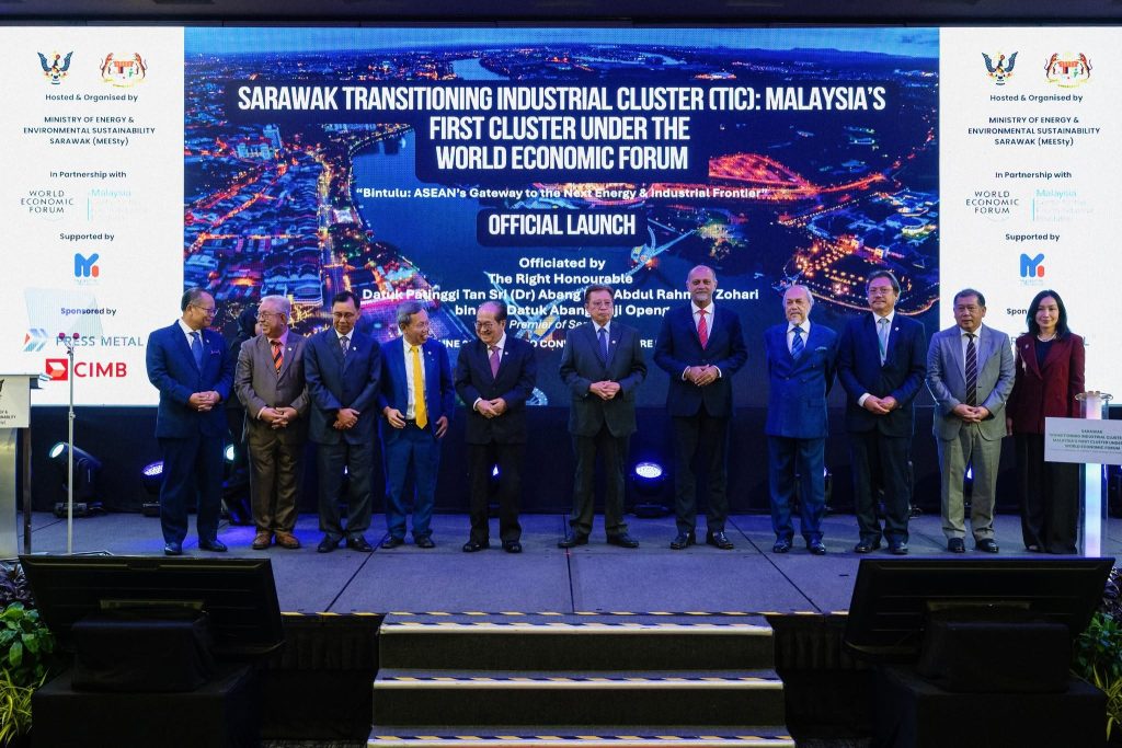 KUCHING, June 12 — Digital Minister Gobind Singh Deo today hailed a major milestone in Malaysia’s digital transformation journey as Sarawak became the country’s first Transitioning Industrial Cluster (TIC) linked to the World Economic Forum (WEF), yesterday. With the launch of TIC Sarawak, the state joins an exclusive global network of fewer than 40 Transitioning Industrial Clusters worldwide, positioning Malaysia as a stronger player in industrial transformation, energy transition, and digital innovation. Gobind said the recognition marks a significant step forward in the nation’s efforts to accelerate technological advancement and strengthen its competitiveness in the global economy. “TIC Sarawak will serve as a catalyst for industrial transformation, energy transition, and digital innovation, while creating valuable opportunities for investment, job creation, and sustainable long-term economic growth,” he said during the launch event in Kuching. In conjunction with the launch, Gobind also announced the establishment of the 4IR Intelligence Network Community by MYCentre4IR. The cross-sector platform is designed to foster collaboration among industry players, policymakers, academia, and technology leaders while promoting the responsible adoption of emerging technologies across key sectors. He said the initiative will strengthen Malaysia’s readiness for the Fourth Industrial Revolution (4IR) by encouraging innovation, knowledge-sharing, and the development of future-focused solutions that support national growth objectives. Gobind expressed confidence that the combined efforts of TIC Sarawak and the 4IR Intelligence Network Community will help build a more competitive, sustainable, and prosperous future for all Malaysians. “Together, we are laying the foundation for a stronger digital economy and a more resilient nation that can seize the opportunities of tomorrow,” he said.  -- MINUTESMY  -- SOUCE: FB GOBIND SINGH DEO 