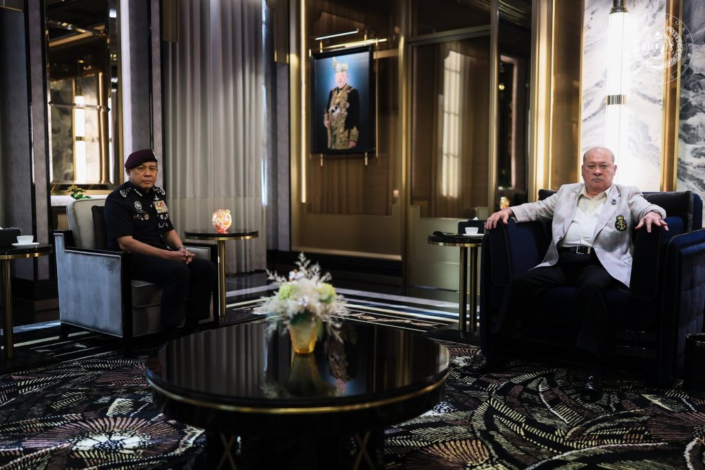 KUALA LUMPUR, June 19 — His Majesty Sultan Ibrahim, King of Malaysia, today received a courtesy call from Inspector-General of Police (IGP) Tan Sri Mohd Khalid Ismail at Istana Bukit Tunku here. The meeting was held in His Majesty's capacity as the Honorary Commissioner of the Royal Malaysia Police (PDRM). During the audience, Sultan Ibrahim was briefed on various matters concerning national security and the maintenance of public order throughout the country. The briefing provided updates on current security developments as well as ongoing efforts by the Royal Malaysia Police to ensure the safety, peace and well-being of the rakyat. The audience reflects the close cooperation between the Palace and the nation's security institutions in safeguarding stability and public confidence in Malaysia's law enforcement system. Tan Sri Mohd Khalid's visit also underscores PDRM's commitment to keeping His Majesty informed on key issues affecting national security and public safety. -- MINUTESMY