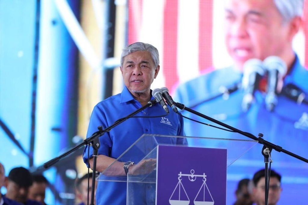 PUTRAJAYA: Barisan Nasional (BN) will finalise the list of candidates for the 56 Johor State Legislative Assembly (DUN) seats in the near future before announcing it a week before nomination day, said its chairman Datuk Seri Ahmad Zahid Hamidi. Ahmad Zahid, who is also Deputy Prime Minister, said the move was to provide space to resolve any issues in certain areas sooner. "I will finalise the list of BN candidates for the 56 state assembly seats in the shortest possible time. We will announce the names of the candidates, God willing, a week before nomination day. "This is for us to present so that several issues, if any, can be resolved earlier in certain DUNs," he told reporters after attending the monthly gathering of the Ministry of Rural and Regional Development (KKDW), here today. Ahmad Zahid said BN would continue to maintain the WALI concept in selecting candidates, namely winnable , acceptable and likeable , as well as featuring a combination of old and new faces. Apart from that, he said BN presents a combination of existing office holders and new faces to enhance leadership talent in Johor. "This means that these three philosophies will continue to be maintained and God willing, we will make a combination between existing office holders and new faces. This time, new faces will also colour the faces of new leadership talents in the state of Johor," he said. Regarding preparations for the Johor State Election (PRN), Ahmad Zahid said BN is currently in the process of strengthening its existing machinery as well as mobilising assistance from other states. Last Monday, Menteri Besar Datuk Onn Hafiz Ghazi announced the dissolution of the Johor State Assembly effective June 1 after receiving the consent of the Regent Sultan of Johor Tunku Mahkota Ismail. The Johor state election in 2022 saw UMNO-Barisan Nasional win 40 out of the 56 seats contested, followed by Pakatan Harapan with 12 seats, Perikatan Nasional (three) and MUDA (one). -- BERNAMA