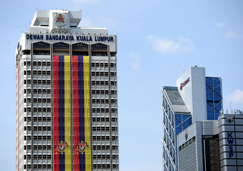 KUALA LUMPUR, JUNE 15 -- Kuala Lumpur City Hall (DBKL) is opening an opportunity for registered landowners, developers and the public to submit applications for changes to the stipulations in the Kuala Lumpur Local Plan 2040 (PTKL2040) which is now in effect as the main reference document for development. Kuala Lumpur Mayor, Datuk Seri Fadlun Mak Ujud said that parties wishing to do so must submit a Letter of Intent to the City Planning Department (JPRB), DBKL before 5pm, July 10. He said the letter must contain justification for the proposed changes, a clear location plan or site plan and the latest land title documents for the site referred to. "The implementation of changes to gazetted local plans is a dynamic step taking into account the need for current policy coordination as well as international economic challenges in the context of ongoing urban development and planning. "This determination also aims to focus on a comprehensive planning mechanism to enable the review of land use zones, development intensity and development control parameters to be implemented systematically as provided for under the Federal Territories (Planning) Act 1982 [Act 267]," he said in a statement today. Fadlun said that PTKL2040, gazetted on May 28, 2025 and coming into effect on June 11, is a statutory document that translates the strategic direction of the Kuala Lumpur Structure Plan 2040 (PSKL2040) into urban spatial planning. He said that changes to local plans are subject to Section 17(1) of Act 267 which allows the Mayor at any time to propose amendments, revisions, repeals or replacements of all or part of a gazetted local plan. He said that the applicants involved will be informed of the need to appoint a Registered Town Planner to prepare a Local Plan Change Proposal Report (LCPPT) according to the scope of the application submitted. He said that the Kuala Lumpur Local Plan Proposed Change Report Manual can be accessed through the Kuala Lumpur Development Plan portal starting today. Meanwhile, Fadlun said, DBKL has also introduced new Kuala Lumpur Redevelopment Implementation Incentive Guidelines to replace and improve existing regulations regarding urban redevelopment incentives. The guidelines, he said, were developed as a result of a review of the Kuala Lumpur Redevelopment Implementation Guide 2021 and the Guidelines for the Breakdown of Redevelopment Incentives in the Federal Territory of Kuala Lumpur 2023. "These improvements are being implemented in line with current development trends and urban planning policies in Kuala Lumpur to ensure that the implementation of redevelopment can be carried out in a more orderly, clear and comprehensive manner and is easily understood by all stakeholders," he said. He said the new guidelines will be adopted and come into effect from today and can be accessed via DBKL's official website , www.dbkl.gov.my. -- BERNAMA
