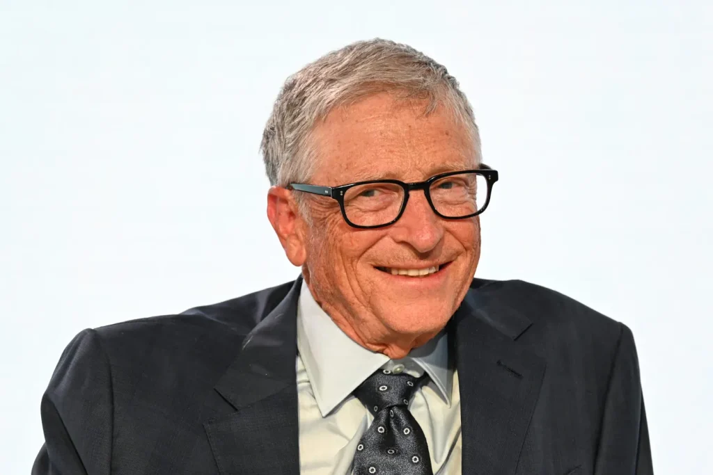 WASHINGTON, June 11 -- Microsoft co-founder Bill Gates has said he intends to support the work of the US Congressional Committee investigating Jeffrey Epstein by giving evidence, reported German news agency dpa. In a brief statement before the hearing at the Capitol on Wednesday, Gates said he was glad to attend voluntarily to give evidence. The session in Washington is not open to the public. Gates said he hoped his testimony would be helpful to the committee’s work in achieving “justice for the victims.” He did not disclose any details of his testimony. Republican committee chairman James Comer also said before the questioning began that members of Congress wanted to learn about Gates’ relationship with Epstein and his accomplice Ghislaine Maxwell. Comer emphasised that there were no allegations of misconduct against Gates. The Oversight Committee in the US House of Representatives is tasked with conducting a political inquiry into the abuse network run by Epstein, the financier and sex offender. Among the files that the US Department of Justice was required by law to publish is a draft email from 2013 that was stored in Epstein’s account and appears to be addressed to Gates. A mere mention of a name in the files does not imply criminal misconduct. A multimillionaire from New York, Epstein ran an abuse ring decades ago, to which many women and minors fell victim. Over several years, Epstein is also said to have abused minors himself, for example in New York and Florida. He died in prison in 2019 at the age of 66. Like many prominent figures from numerous countries, Gates had previously been in contact with Epstein. Months ago, Gates described meetings with Epstein as a mistake. He claimed he had never been to Epstein’s private island in the Caribbean, which is said to have been the hub of the abuse ring. The Microsoft co-founder emphasised that he had never met any women there. --BERNAMA-dpa