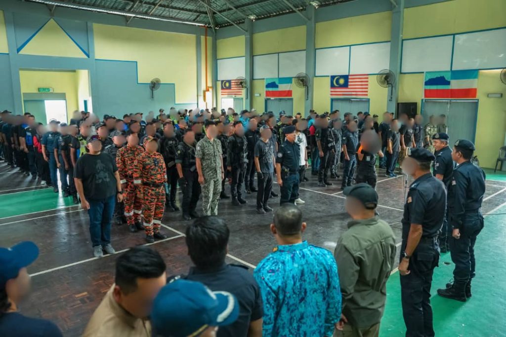 SEMPORNA, June 29 -- The Eastern Sabah Security Command (ESSCOM) has detected foreign tourism operators using local nominees for the operation of resorts, including accommodations, in Semporna. Its commander, Datuk Victor Sanjos said that the survey and initial information obtained involved operators among Chinese nationals investing here, and this is detrimental to the country's economy and poses a security threat. "Improper methods will pose a threat to the safety of tourists, as there are tourists from foreign countries. There have been tourists staying at resorts or unregistered homestays. "The existence of these accommodations is unknown to the security forces, so imagine if something happens, we (the security) do not know where they are. Another reason is also to prevent the centre from becoming a hub for scammers," he said. He said this to reporters after officiating the ESSCOM engagement session with operators of resorts and accommodations in Semporna here today. Meanwhile, Victor emphasised that there would be no compromise in taking action against tourism operators here who bring tourists or even fishermen into neighbouring countries through unauthorised entry points. He also said that the engagement session held with ESSCOM and tourism operators provided exposure to the community so that tourism centres operating illegally could be registered. "A few months ago, ESSCOM, together with other enforcement agencies, conducted a joint operation by inspecting illegal resort operations, those without licences, and involving ownership by foreign nationals from China," he added. -- BERNAMA 