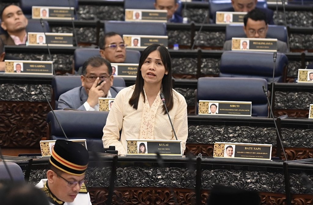 KUALA LUMPUR: A total of 11,677 deepfake content has been taken down out of 12,496 complaints regarding the misuse of artificial intelligence (AI) received by the Malaysian Communications and Multimedia Commission (MCMC) since 2024, the Dewan Rakyat was told today. Deputy Communications Minister Teo Nie Ching said the deepfake content was taken down after MCMC submitted an application to the social media platform provider. She said the number of complaints related to deepfake content increased more than eightfold during the period, with 917 complaints recorded in 2024, increasing to 3,612 in 2025 and 7,967 complaints as of June 15 this year. "To curb the misuse of AI, the government, through the Risk Mitigation Code (RMC) under the Online Safety Act 2025, requires licensed social media platform providers to implement risk mitigation measures, including against content generated using AI. "MCMC has consulted with the licensed platform provider to see how the platform provider is implementing these obligations," She said during a question and answer session at the Dewan Rakyat. -- BERNAMA