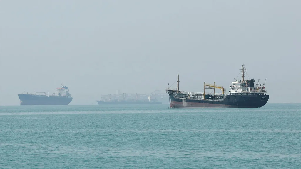 ISTANBUL,JUNE 25 -- About 20 million barrels of crude oil have left the Strait of Hormuz in the last 24 hours on 72 ships, US Energy Secretary Chris Wright said on Wednesday, Anadolu Agency reported . Washington will ensure oil flows through the key waterway even without a deal with Iran, Wright told the Reuters Global Energy Forum in New York. "We have normal flow today," Wright said, adding that the amount was similar to recent flow levels following the initial US-Iran deal to end the conflict. "Iran will not have the ability to close the Strait of Hormuz in the future. That is the important thing, that is their main advantage, and we are taking that leverage away from them," he said, adding that the Iranian military is gone. He said many ships exiting the strait avoid the main shipping lanes due to mine-related risks and instead sail near the Iranian coast or along the southern route near Oman with military escorts. The number of ships remains lower than usual, but most are larger vessels, helping to keep crude oil flows close to pre-war levels, he added. A full return to normal navigation will still take several weeks, Wright said, noting that mine clearance efforts are needed in the strait. Tanker movements across the strategic waterway have shown signs of recovery following the interim US-Iran peace deal, easing concerns about possible supply disruptions from the Persian Gulf. The Strait of Hormuz is one of the world's most important oil routes, with crude oil and liquefied natural gas exports from Gulf producers passing through the narrow waterway. Latest maritime data shows commercial and energy-related ship traffic through the strait remains active, while more tankers are entering the Persian Gulf to pick up cargo as exporters seek to restore flows. Oil prices fell this week as traffic in the strait improved, reducing the geopolitical risk premium that had pushed crude prices higher during the conflict. -- BERNAMA-ANADOLU