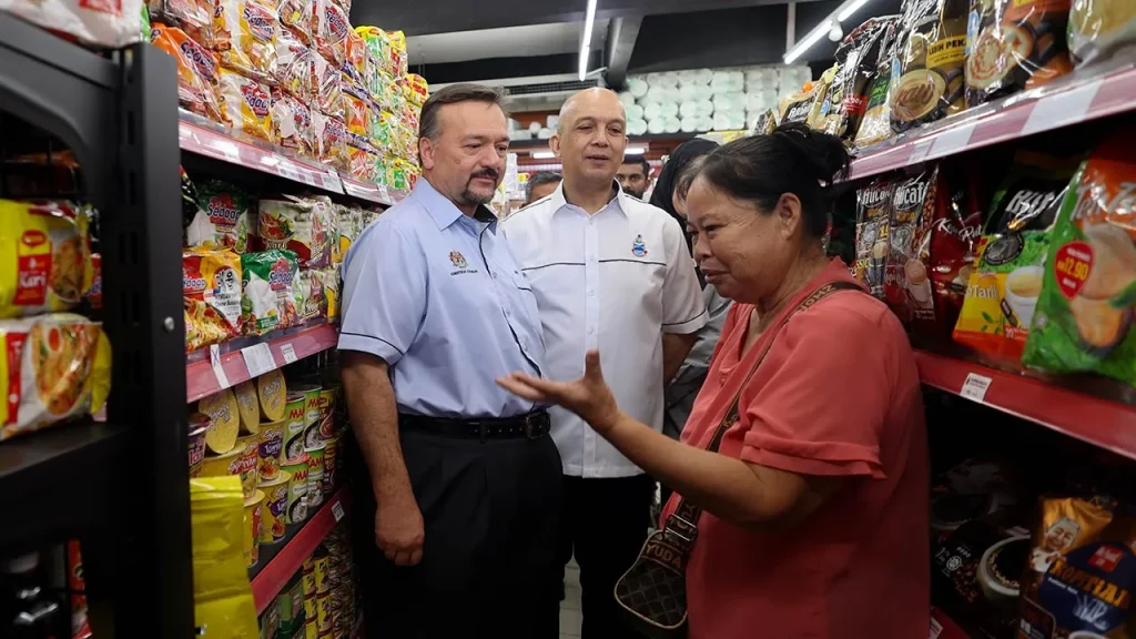 KOTA KINABALU, JUNE 23 -- The government is expanding the implementation of the Basic Rahmah Donation Programme (SARA) by adding more shops that accept transactions using MyKad, including in rural and interior areas, to make it easier for recipients to obtain essential goods. Finance Minister II Datuk Seri Amir Hamzah Azizan said that to date, more than 13,500 shops have been registered under the programme nationwide, including more than 6,500 small shops. "Our efforts are to increase these small shops to 10,000 nationwide. In Sabah, we have seen an increase in shops registered under SARA, up to now there are 1,493 shops that can redeem SARA." "Not only in big cities, but also in villages and rural areas because our efforts are to please the people who are eligible to receive SARA," he told reporters after inspecting the implementation of the programme in Manggatal Baru here today. He said the use of MyKad as a medium for distributing aid allows eligible recipients to redeem essential goods directly at participating stores. According to him, apart from helping those in need, the program also benefits local entrepreneurs when their products are marketed through the SARA store network. "If we make the goods SARA, they will sell more and sell better. That is what we are trying to do, not only to provide assistance, but also to help boost local entrepreneurs," he said. Amir Hamzah said more than 150,000 types of products can now be purchased through the SARA program nationwide and the government will continue to increase the number of products and the participation of local entrepreneurs. Regarding efforts to expand the participation of small shops, he said the government was looking into methods to reduce the cost of participation, including providing a simpler and more affordable point of sale (POS) system. "We also want to make it easier for small shops because sometimes, if we look at this shop, the shop is already big enough to have its own payment system. "But when we go to small shops, sometimes that is not available. So in our efforts, we will also find a way where we also provide POS systems for small shops to make it easier for them to come in," he said. Meanwhile, Amir Hamzah said the government is always evaluating the possibility of increasing the selection of goods that can be purchased through SARA. He said the government had previously added several product categories including frozen items such as meat and chicken, but wet items had not been included at this time to ensure that aspects of quality control and assurance could be maintained. "Wet goods have not yet been included because one of the criteria we have to ensure is the quality of the goods purchased," he said. Regarding the possibility of increasing aid rates in the future, he said the government would continue to focus on a targeted aid approach and efforts to increase national revenue, while at the same time reducing leakages. "The more we reduce leakage, the more space we have, we can look at ways to increase it when we have results," he said. -- BERNAMA