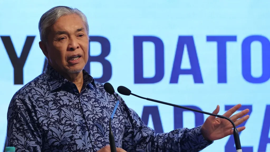 PUTRAJAYA, June 4 -- The strategic collaboration between the Ministry of Transport (MOT) and the Ministry of Defence (MINDEF) in strengthening Technical and Vocational Education and Training (TVET) for members of the Malaysian Armed Forces has been described as a 'game changer', said Deputy Prime Minister Datuk Seri Ahmad Zahid Hamidi. He said the initiative could also open up more highly skilled job opportunities for this group after completing their service, especially in efforts to ensure that members and veterans of the Malaysian Armed Forces (ATM) have clearer career paths in the public sector and industry."Today we are witnessing a 'game changer' that I have dreamed of since I became Minister of Defence. "Not only to provide opportunities for veterans to venture into the field of transportation and logistics, but also to ensure they continue to be the quality workforce that the country needs," he said when speaking at the Strategic Cooperation Council between MOT and MINDEF for TVET Empowerment of ATM Members, here today. Also present were Transport Minister Anthony Loke and Defence Minister Datuk Seri Mohamed Khaled Nordin. As an initial step in implementing the collaboration, 3,208 job vacancies have been identified in the transportation sector covering the port, logistics, rail, public transport and land transport sub-sectors. Ahmad Zahid said the collaboration proved the effectiveness of a cross-ministerial approach that prioritised swift action rather than working separately or in silos. He said the proposal was presented by the Ex-Servicemen's Affairs Corporation (PERHEBAT) to the National TVET Council about three months ago, before being successfully realised in a short period of time. "We see that when we take an approach that does not work in silos, the results can be implemented immediately," he said. The initiative also reflects the MADANI Government's concern for military personnel who are about to retire, especially those who have completed short-term service and still have great potential to contribute to the national economy. He said PERHEBAT was also transforming by introducing courses that better meet the needs of the current industry compared to conventional courses that promised less return to participants. "... this is a commitment to translating the national agenda. It means the MADANI government's concern for all groups in society, especially those who are about to retire from military service," he said. Ahmad Zahid said the logistics sector, including aerospace maintenance, repair and overhaul (MRO), the maritime industry and various other service sectors, is in dire need of a workforce with high discipline and strong work ethics. He said ATM members and officers have these advantages as a result of their training and experience throughout their service, thus making them valuable assets to the industry. Meanwhile, Ahmad Zahid, who is also the Chairman of the National TVET Council, said the government would move towards TVET 2.0 by focusing on developing a high-impact and highly skilled workforce that meets market demand. He said RM7.9 billion has been allocated this year to train and coordinate 1,345 TVET institutions under 12 ministries. The coordination efforts are beginning to show results when the number of students participating in TVET institutions has increased to 497,000 compared to only 121,000 two years ago. -- BERNAMA