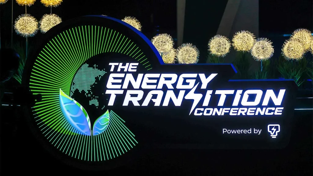 KUALA LUMPUR: Prime Minister Datuk Seri Anwar Ibrahim will officiate the Energy Transition Conference 2026 (ETCon26) today, demonstrating Malaysia's commitment to accelerating the energy transition agenda towards a sustainable future. Anwar is scheduled to deliver his special keynote address at the Kuala Lumpur Convention Centre at 9.50am. Previously, the Prime Minister said that ETCon26 reflects MADANI's vision by driving sustainable progress, which improves the quality of life of the people through the values of kindness, innovation, prosperity and trust. The conference, which took place from June 3 to 5, was officiated by the Deputy Prime Minister and Minister of Energy Transition and Water Transformation, Datuk Seri Fadillah Yusof, yesterday. The major conference by Tenaga Nasional Bhd (TNB) brought together global stakeholders to accelerate the implementation of the country's energy transition agenda, as well as serving as a meeting platform for policymakers, technology experts, investors, academics and industry from over 60 countries, with 4,000 delegates participating throughout the three-day event. Themed “Energy & AI: The Synergy for Energy Transition” focuses on three main pillars, namely Energy for AI, AI for Energy and Energy Transition (ET) for People, which showcase the interdependence between energy systems and digital technology. -- BERNAMA