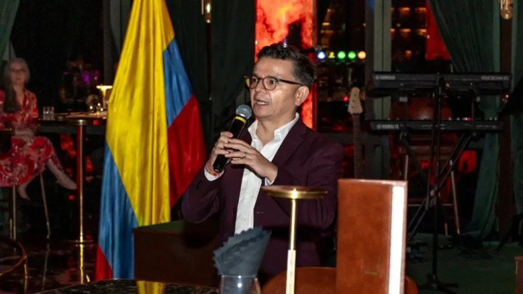 KUALA LUMPUR, JUNE 24 -- Colombia is committed to strengthening its cultural ties with Malaysia, especially in the field of gastronomy, said the Charge d'Affaires of the Colombian Embassy in Malaysia, Juan Carlos Moreno Gutierrez. He said it was time for Colombia to increase its cultural activities in Malaysia, in preparation for the 40th anniversary of diplomatic relations between the two countries next year. According to Moreno Gutierrez, although bilateral relations between Colombia and Malaysia will reach four decades next year, the two countries share many similarities that are still not widely known, especially by Malaysians. "Colombia and Malaysia share similarities as both are tropical countries and have a lot of spicy food. However, so far, only Colombian coffee is popular in Malaysia," he told Bernama when met at the "A Night in Colombia" event here, recently. The Colombian embassy in Malaysia opened in 1997, while Colombia and Malaysia officially established diplomatic relations on August 19, 1987. During the event, Bogota-born chef Fernando Arevalo, who is also the owner of the Michelin Guide-listed Colombian restaurant Latido in Singapore, was brought to Malaysia to showcase Colombian cuisine through dishes specially prepared for the guests. Among the menus served are "Pan De La Casa" (homemade bread by chef Arevalo), "Sopa de Langosta" (crab soup with "capers", potatoes and avocado) and "Costilla A La Parrilla" (grilled beef short ribs, shimeji mushrooms, horse wheat and grilled salad). According to Moreno Gutierrez, Colombia and Malaysia have held exchange visits to each other this year, with 11 mayors from Colombia visiting Kuala Lumpur City Hall (DBKL) last April to strengthen cooperation and networking. Last month, the Malaysian Timber Council (MTC) also participated in Interzum, a furniture and wood processing trade fair held in Bogota. -- BERNAMA