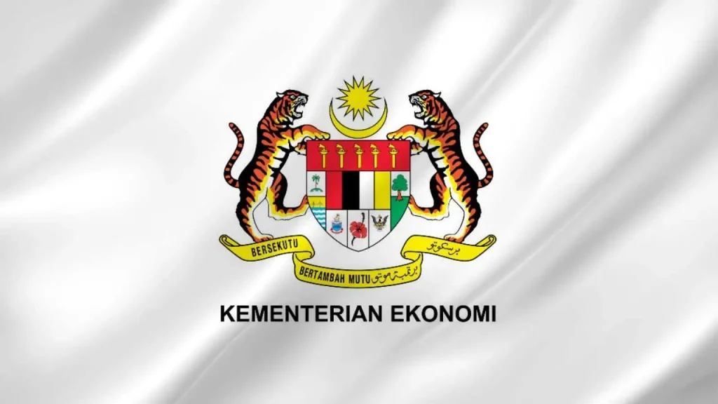 KUALA LUMPUR, JUNE 23 -- The government is ready to assess suitable collaboration if the Sabah State Government wishes to lead the state's economic transformation through the establishment of a Special Economic Zone (SEZ), according to the Economy Ministry. The Ministry of Economy announced that the BIMP-EAGA Vision 2035 (BEV2035) document, which was agreed upon during the Brunei Darussalam-Indonesia-Malaysia-Philippines East ASEAN Growth Area (BIMP–EAGA) Special Summit in the Philippines last May, included the entire Sabah in two economic corridors. "This means that economic development in Sabah is linked to and also contributes to cross-border economic development in the BIMB-EAGA sub-regional area," the ministry said in a response released on the Parliament website on Monday. The two Economic Corridors are the West Economic Corridor - focusing on logistics and transportation, manufacturing and enterprise, tourism, digital services and finance, and the Central Economic Corridor - focusing on cross-border trade, halal industry, logistics and supply chain. "To enhance development in the Economic Corridor, BEV2035 has set the direction for the establishment of a Working Group to facilitate cooperation between different economic zones across borders. "In this regard, aggressive and precise policy coordination will ensure that Sabah not only remains a geographical participant in BIMP-EAGA, but emerges as a critical economic hub and growth centre in Southeast Asia," according to the Ministry of Economy. -- BERNAMA