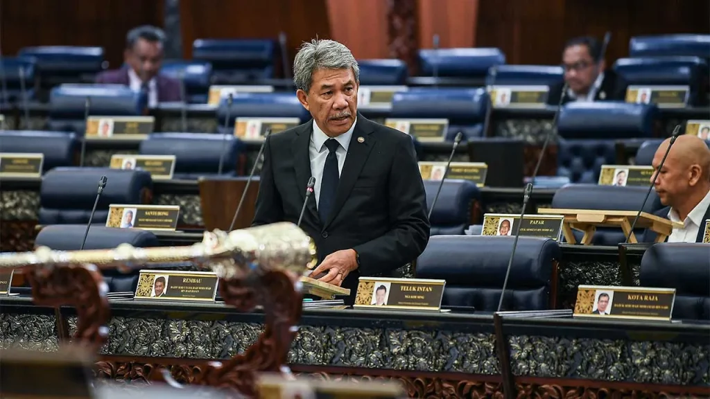 KUALA LUMPUR, JUNE 23 -- Malaysia will continue to leverage various international platforms, including the United Nations (UN), the UN Security Council, the Organisation of Islamic Cooperation (OIC), BRICS and the Non-Aligned Movement (NAM) towards a comprehensive resolution to the conflict in West Asia. Foreign Minister Datuk Seri Mohamad Hasan said Malaysia was among the first countries to express support for the memorandum of understanding (MoU) between the United States (US) and Iran which was signed last Wednesday, in addition to continuing to monitor the progress of follow-up negotiations to ensure stability in the region can be achieved. The Rembau MP said Malaysia would also continue to provide moral support and play an active role in international efforts to ease tensions that have resulted in a global supply crisis following the closure of the Strait of Hormuz. "Alhamdulillah, the US and Iran have finally agreed to sign the MoU, which allocates a period of 60 days for both countries to negotiate to ratify the matters agreed upon in the agreement." "A total of 14 items are contained in the MoU, including efforts to rebuild Iran's destroyed infrastructure (worth USD300 billion), the opening of the Strait of Hormuz and a full withdrawal (of Israel), including in Lebanon," he said when answering a question from Datuk Mohd Isam Mohd Isa (BN-Tampin) during Ministerial Question Time in the Dewan Rakyat today. He said Malaysia was also taking an indirect approach, including providing support to countries involved in the conflict, as well as holding discussions with the future President of the UN General Assembly regarding efforts to strengthen the international community's support for resolving the conflict in the region. "I personally contacted my Pakistani counterpart, who is hosting the US and Iran (negotiations), as well as my counterparts from the United Arab Emirates and Saudi Arabia, to provide moral support and that we will continue to support several steps that will be taken to end the conflict in West Asia immediately," he said. However, he said the Zionist regime appears not to want the peace efforts to succeed and continues to take actions that threaten peace and stability in the region. Therefore, Mohamad wants to continue international pressure on Israel to stop military actions in Gaza, the West Bank, Lebanon and other regions. Responding to a supplementary question from Datuk Seri Dr Ronald Kiandee (PN-Beluran), he said that one of the main challenges in putting pressure on Israel was the use of the US veto power at the UN Security Council. "They have used the veto power 31 times since the beginning until now, 31 times it was used to protect their friend the Zionist regime of Israel," he said. -- BERNAMA
