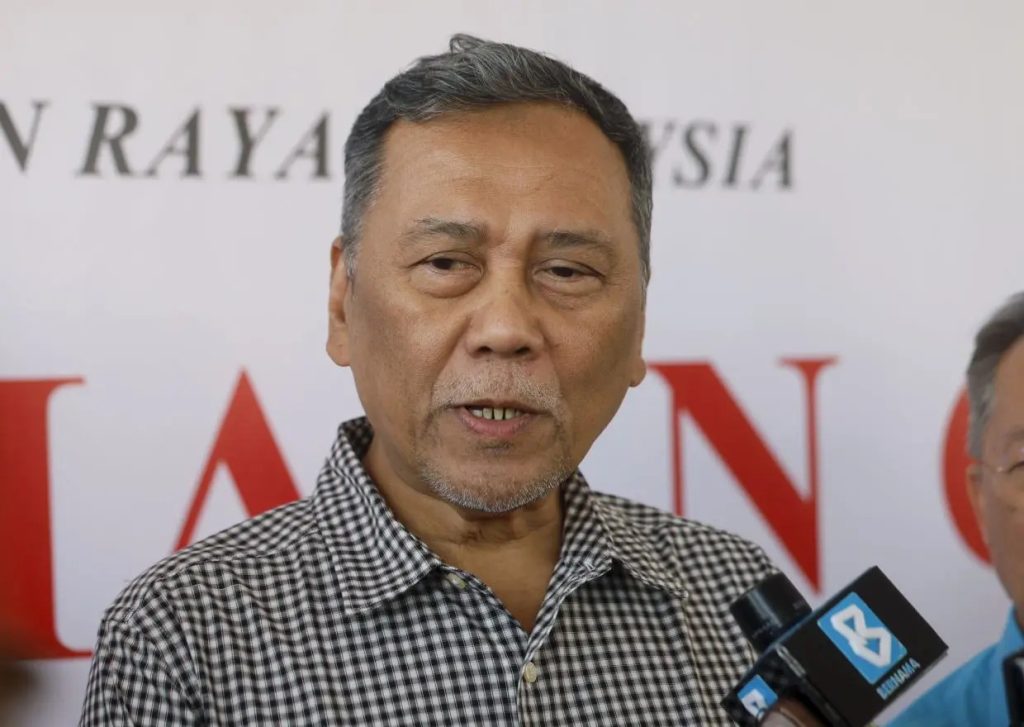 JOHOR BAHRU, June 26 -- A total of 593 nomination forms for the Johor state election have been sold so far, but only 133 prospective candidates have confirmed their participation by paying the required deposit. Election Commission (EC) chairman Datuk Seri Ramlan Harun said the number was expected to increase, as prospective candidates still have until the start of the nomination process tomorrow morning to complete the formalities. "As of this morning, we have sold 593 nomination forms at returning officer offices throughout the state. Of that number, 133 candidates have made the deposit payment, meaning they have confirmed their participation so far. "We still have time until tomorrow, and we hope candidates intending to contest will come earlier to make their payments so that the nomination process can proceed more smoothly," he told reporters after inspecting preparations at the nomination centre for the Maharani constituency at the Muar District Office here today. Ramlan gave an assurance that all 56 nomination centres across the state were fully prepared after the EC conducted two consecutive days of trial runs. On security arrangements, Ramlan reminded all political parties, candidates and supporters to comply with regulations and avoid any provocation to ensure nomination proceeds in a peaceful and orderly manner. Maharani returning officer Zainal Eran said supporters of political parties attending tomorrow's nomination process would be placed in designated areas separated by barriers to prevent any untoward incidents. "Only the candidate, proposer and one supporter will be allowed to enter the nomination centre in accordance with the established procedures. "Other supporters will be placed at the field in front of the centre, where barriers will be erected to separate supporters of each party to prevent any undesirable incidents," he said. Pakatan Harapan has announced it would field candidates in all 56 seats, comprising 20 from PKR, 19 from Amanah and 17 from DAP. Barisan Nasional will also contest all 56 seats, fielding 36 UMNO candidates, 16 MCA candidates and four MIC candidates. Perikatan Nasional has announced that PAS will contest 11 seats, Bersatu 16, the Malaysian Indian People's Party five and Pejuang one. Meanwhile, the Malaysian United Democratic Alliance will contest four seats, Parti Sosialis Malaysia one seat, while Parti Bersama Malaysia is set to make its electoral debut by contesting 15 state seats. The Johor State Legislative Assembly was dissolved on June 1. The EC has set tomorrow as nomination day, July 7 for early voting and July 11 for polling day. For the latest updates on the 16th Johor state election, visit https://prn.bernama.com/johor/ -- BERNAMA 