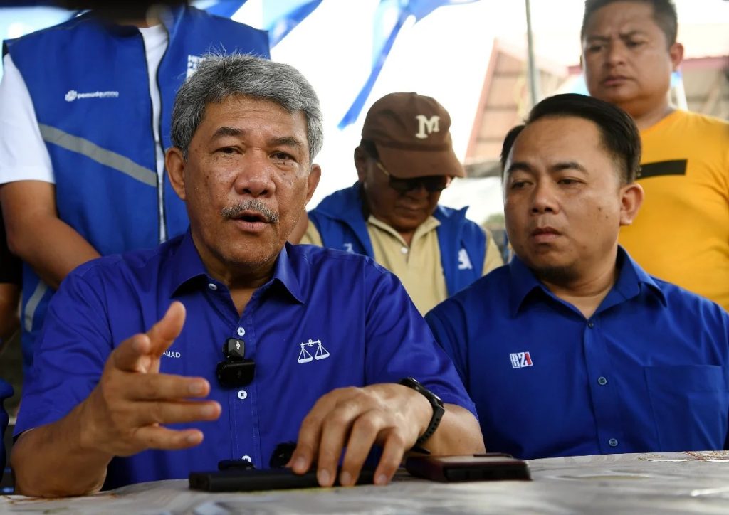 MUAR, June 30 -- The results of the 16th Johor state election will not affect the stability of the federal government following the changing landscape and political dynamics of the country, said Barisan Nasional (BN) deputy chairman Datuk Seri Mohamad Hasan. He said the administrative mandates at the central and state levels have different molds, and in fact the current political models in several other states prove that this uniqueness can be practised without causing any issues. "Many states such as Kedah, Perlis, Kelantan, Terengganu have no problems. In Sabah, it is unique, the party that is in the opposition but is with the Unity Government at the centre. So the political dynamics of Malaysia have changed, we should not be tied to the old way of thinking," he said. He told reporters after greeting voters who were having breakfast at a stall in Jalan Sungai Abong here with BN candidate for Simpang Jeram constituency Datuk Azman Ismail and BN candidate for Bukit Naning Mohd Ghazali Sabari @ Atan. Commenting on the socio-economic aspect, Mohamad said political stability under BN was critical to ensure that Johor continued to drive foreign investment inflows, which were now ahead of other states. He said the surge in economic performance would translate into increased state revenue which would ultimately be repatriated to the people. "Johor is a state that is at the forefront in terms of accepting investors from abroad, this is a very good thing, in two or three years it will be translated into state revenue. "We have seen the state's results from the performance of the MB (Menteri Besar) he gave to the people of Johor. So the people of Johor don't make a mistake, continue to support Barisan Nasional to continue to govern Johor and together we will enjoy the results of our support later," he said. Touching on PAS' recent statement implying vote support for BN candidates in certain areas, Mohamad reminded the party machinery not to be too comfortable and hope for mercy from outside parties. "We must continue to work hard. In this life, we should not expect mercy from others. We build our strength to be strong on our own strength," he said. The Johor state election saw 172 candidates contesting for 56 state seats with polling day set for July 11, while early voting is on July 7. -- BERNAMA