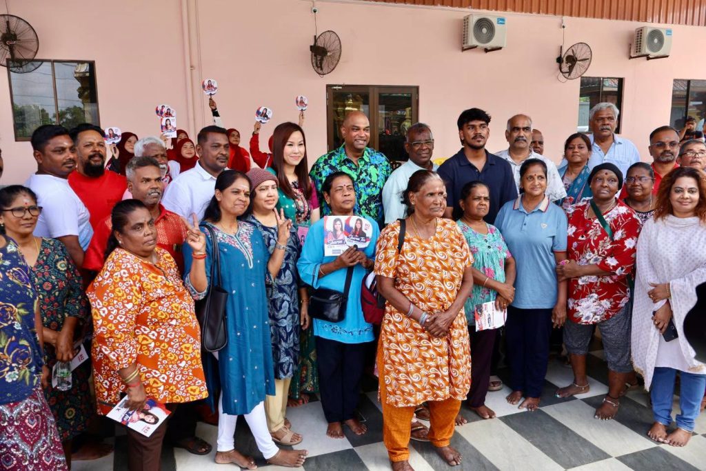 MASAI, July 4 -- Minister of Human Resources, R. Ramanan, continued his community outreach efforts this morning with a visit to the Maha Mariamman Temple in Taman Megah Ria, where he engaged with residents and senior citizens in the area alongside Pakatan Harapan candidate for N.43 DUN Permas, Sharon Teo. During the visit, Ramanan took time to listen to the views, concerns, and aspirations of the local community. He emphasized that such engagements are vital in ensuring that development planning remains inclusive and responsive to the real needs of the people. He noted that feedback from grassroots communities serves as an important guide in shaping policies that promote sustainable progress, equitable growth, and improved well-being for all segments of society. Ramanan also expressed appreciation for the warm reception from the temple committee and residents, highlighting the importance of unity and mutual understanding in a diverse community. He reaffirmed the commitment to continue strengthening outreach efforts to ensure that development initiatives under the federal government benefit all Malaysians, particularly senior citizens and local communities. -- MINUTESMY