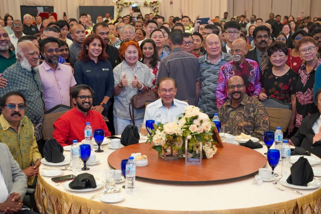 JOHOR BAHRU, JULY 6 -- Johor State Executive Councillor YB Yuneswaran said the Hi-Tea Ceremony with community leaders, attended by Prime Minister Dato' Seri Anwar Ibrahim, served as an important platform to strengthen unity and foster closer ties among Johor's diverse communities yesterday. Yuneswaran, who accompanied and hosted the Prime Minister at the gathering, described the event as a meaningful opportunity to reinforce mutual understanding, respect and appreciation among people of different religious, racial and cultural backgrounds. He said such engagements reflect the government's continued commitment to nurturing harmony and inclusivity while strengthening relationships with community leaders across the state. "The gathering provided a valuable space for open interaction and meaningful dialogue, highlighting the importance of preserving the spirit of togetherness that has long been the foundation of Malaysia's strength," he said. Yuneswaran added that the diversity of Malaysia's people should continue to be celebrated as a source of unity rather than division. He expressed hope that the values of mutual respect, understanding and cooperation would continue to flourish, enabling the nation to move forward as a more united, harmonious and prosperous Malaysia. -- MINUTESMY