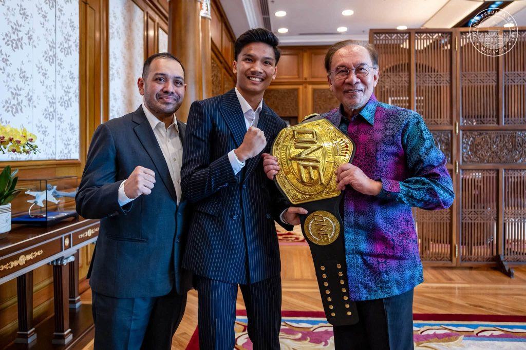 PM Anwar Congratulates Aliff Rakib on Historic ONE Championship World Title