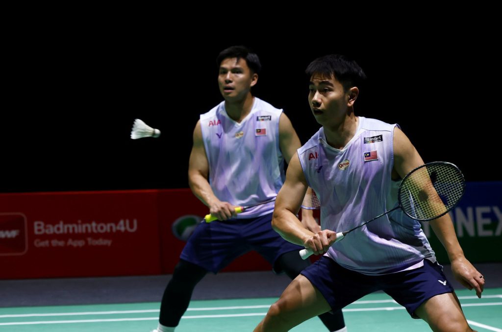 KUALA LUMPUR, July 17 — Unseeded mixed doubles pair Jimmy Wong-Cheng Su Yin and fifth-seeded men’s doubles duo Goh Sze Fei-Nur Izzuddin Rumsani kept the Malaysian flag flying high at the Japan Open 2026 by charging into the semifinals in Tokyo, today. In the quarter-final match, Jimmy-Su Yin emerged as giant-killers after staging a major upset against the tournament's third seeds, Mathias Christiansen-Alexandra Boje of Denmark. The Malaysians delivered a spirited display to secure a 21-17, 21-17 victory in 39 minutes and level their career head-to-head record against the Danes to 1-1. Awaiting them in the last four is another daunting task as they are scheduled to face Hong Kong’s seventh seeds, Tang Chun Man-Tse Ying Suet for the first time. Meanwhile, Goh Sze Fei-Nur Izzuddin were forced to dig deep into their reserves for 50 minutes before confirming their semifinal berth and winning 21-18, 15-21, 21-13 against the USA duo Chen Zhi Yi-Presley Smith to mark their fourth consecutive victory over the pair. However, a formidable challenge awaits Sze Fei-Izzuddin in the semifinals as they are set to clash with the tournament’s top seeds, Kim Won Ho-Seo Seung Jae of South Korea. The head-to-head record between the two pairs currently stands at 2-2 with the Malaysians recent victory over the world number one pair at the Indonesia Open 2026. Earlier, the Korean top seeds, Won Ho-Seung Jae ended the run of another Malaysian pair, Kang Khai Xing-Aaron Tai, beating them 21-13, 21-10 in straight sets. -- BERNAMA