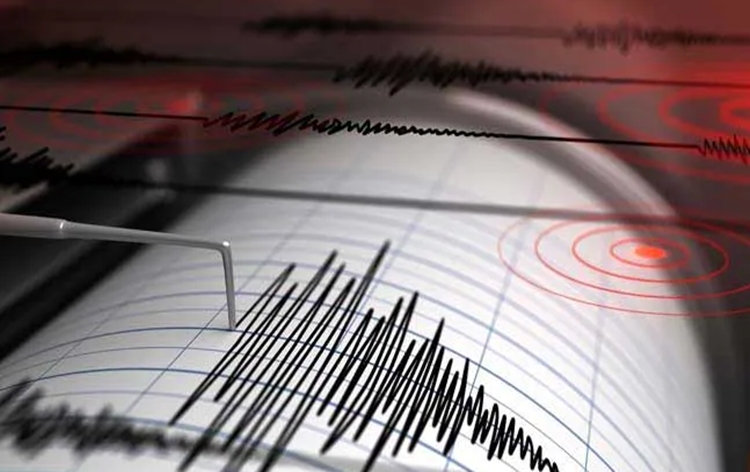 KUALA LUMPUR, July 3 -- A strong earthquake measuring magnitude 6.2 struck Halmahera, Indonesia, at 10.31 am today. The Malaysian Meteorological Department said in a statement that the earthquake occurred at coordinates 1.8 degrees North and 127.4 degrees East, about 116 km north of Ternate, Indonesia. According to the department, the earthquake struck at a depth of 127 km. "An initial assessment found that there is no tsunami threat to Malaysia," the statement said. -- BERNAMA