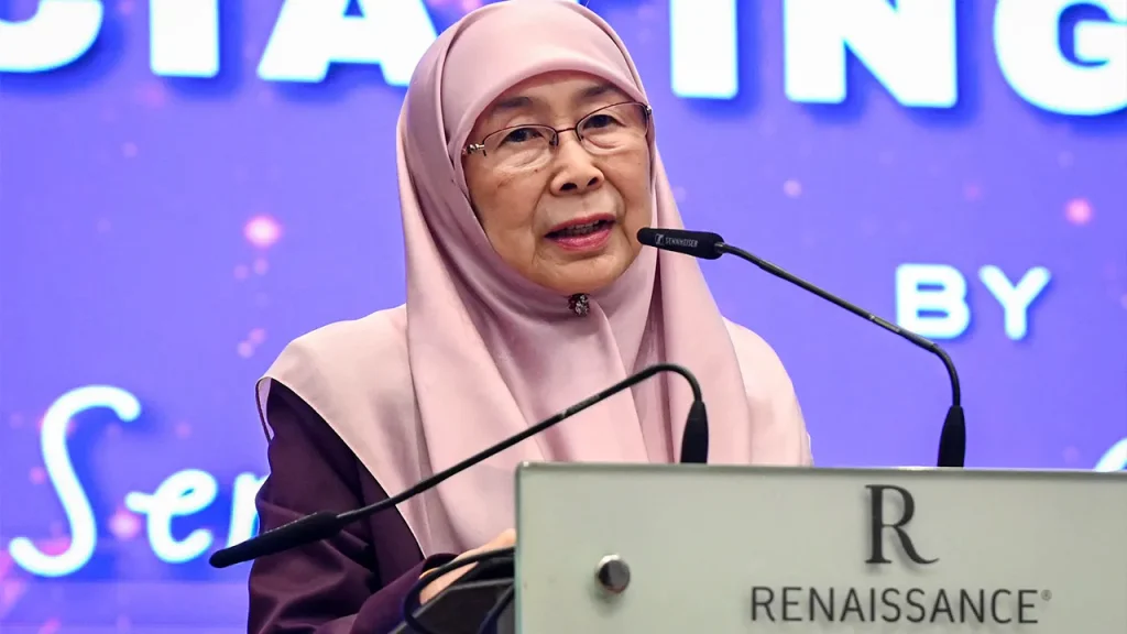 KUALA LUMPUR, July 4 -- Patient-centred care must remain the foundation of health service delivery while innovation must be based on compassion to ensure that mothers and their families receive the best care, said Datuk Seri Dr Wan Azizah Wan Ismail. The Prime Minister's wife said that excellence in maternal healthcare should not be measured solely based on clinical outcomes but also include aspects of dignity, respect and emotional support given to mothers and their families throughout the pregnancy and birth process. He said that while innovation continues to change the medical landscape, the human touch remains essential in patient care. "Innovation alone is not enough, it must be accompanied by compassion. The way you treat patients is important. "Excellence is not only measured by clinical outcomes but also assessed through the dignity, respect and support we provide to mothers and their families as they go through some of the most important moments in life," he said at the launch of the 16th Malaysian Obstetric Anaesthesia Symposium (MyOASym) 2026, here, Friday. Wan Azizah said the increasing complexity in maternal healthcare, including cases involving advanced pregnancy, obesity, complex heart problems and obstetric haemorrhage, requires highly skilled health professionals and stronger multidisciplinary collaboration. He called for the wider implementation of regular multidisciplinary simulation exercises involving anaesthetists, obstetricians and neonatologists to strengthen teamwork and the level of preparedness in handling high-risk situations. "By institutionalizing an early warning system and fostering a work culture that prioritizes clear communication, we are able to effectively handle high-risk situations and turn potential crises into success stories in overcoming challenges. "Let's move as a team, sometimes we work separately or in silos, and such practices are not very helpful," he said. The Bandar Tun Razak MP also advised the younger generation of healthcare professionals to always be curious and committed to lifelong learning, seek guidance, not be afraid to ask questions, continue to learn from clinical experiences and cultivate empathy alongside technical skills. Wan Azizah also welcomed the participation of healthcare professionals from all over Malaysia as well as Singapore, Hong Kong and Pakistan in the two-day symposium. -- BERNAMA