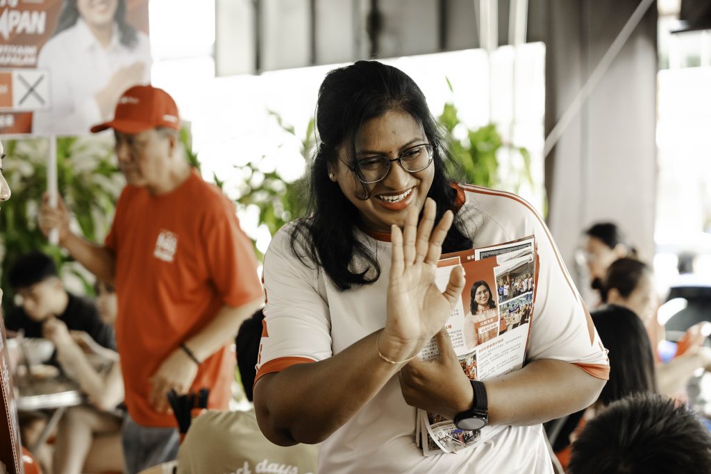 JOHOR BAHRU. JULY 6 -- Skudai state assembly candidate Kartiyaini Jeyapalan has called on Barisan Nasional (BN) to provide a clear public explanation regarding the appointment process of nominated state assembly members in Johor, following recent remarks by the Menteri Besar. The Johor Menteri Besar had reportedly stated that BN candidates who were defeated in the recent state election will not be considered for appointment as nominated state assembly members. The statement has sparked public debate and raised questions over the transparency and criteria behind such appointments. Kartiyaini said the clarification is necessary as it has led to further public speculation on whether the selection of nominated assembly members had already been predetermined prior to the election. “If only winning candidates are eligible for nomination, does this imply that the allocation of nominated seats was already fixed in advance?” she questioned, adding that such concerns warrant a clear explanation from the state government. She also raised questions over whether any political understandings or arrangements had been made involving other parties, including PAS, which did not contest in most constituencies in the election. Kartiyaini stressed that she was not making any accusations, but was instead raising concerns on behalf of the public regarding transparency in political processes and appointments. “In a democratic system, matters involving political cooperation and public appointments must be open to scrutiny, rather than left to speculation,” she said. She added that the people of Johor have the right to know whether any undisclosed agreements existed, and urged BN leadership and the Menteri Besar to respond clearly and openly to prevent further speculation. “Politics can be competitive, but it must also be transparent. The public deserves honesty and clarity from those in power,” she said. -- MINUTESMY