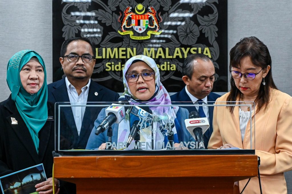 KUALA LUMPUR, July 1 -- The Public Accounts Committee (PAC) has recommended that the combined shareholding in Malaysia Airports Holdings Bhd (MAHB) by Khazanah Nasional Bhd and the Employees Provident Fund (EPF) be maintained at a minimum of 70 per cent to safeguard the nation's strategic control over the airport operator. PAC chairman Datuk Mas Ermieyati Samsudin said the recommendation was aimed at ensuring that national sovereignty and strategic interests remained protected following changes to MAHB's ownership structure. "To preserve the country's strategic control, the combined domestic shareholding under Khazanah and the EPF must be maintained at no less than 70 per cent," she told a press conference at the Parliament building here today. The committee also recommended that any future changes to MAHB's equity ownership structure or the disposal of its strategic assets be subject to Cabinet approval through a transparent process. "PAC also recommended that MAHB strengthen integrated strategic collaboration with the Ministry of Finance, Ministry of Transport, Ministry of Tourism, Arts and Culture, Ministry of Investment, Trade and Industry, the National Security Council (MKN) and the Ministry of Communications to coordinate the development of the aviation industry," she said. Mas Ermieyati said the committee also recommended the early engagement of industry stakeholders, particularly local airlines, in infrastructure development planning to ensure that new facilities meet actual operational requirements. “To improve operational efficiency on a continuous basis, MAHB was urged to establish a regular consultation mechanism with major airlines to ensure that development planning is carried out through a consultative rather than unilateral approach,” she said. On transparency, PAC recommended that MAHB continue publishing periodic reports on its operational performance and key performance indicators (KPIs) for public access even after its delisting.  The Finance Ministry and the Ministry of Transport were also urged to ensure that MAHB submits regular progress reports on physical implementation and cash flow of high-impact projects, including the Aerotrain replacement, Baggage Handling System (BHS) and airport expansion works, to facilitate effective monitoring. The committee further recommended that these project progress reports be tabled in the Dewan Rakyat and submitted to the relevant Parliamentary PAC for the purpose of continuous checks and balances. “Procurement procedures and the contractor screening system should be tightened in collaboration with the Malaysian Anti-Corruption Commission (MACC) and the Malaysia Competition Commission (MyCC) to curb cartel practices and safeguard the quality of public infrastructure," she added. -- BERNAMA 