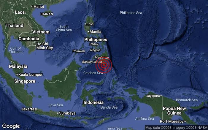 KUALA LUMPUR, July 6 -- A moderate earthquake, with a magnitude of 5.7, struck the Mindanao region of the Philippines at 4.11 pm today. The Malaysian Meteorological Department (MetMalaysia) in a statement said that the earthquake occurred at a depth of 10 kilometres (km), 171 km south of Koronadal City, Philippines. However, there is no tsunami threat to Malaysia. -- BERNAMA 