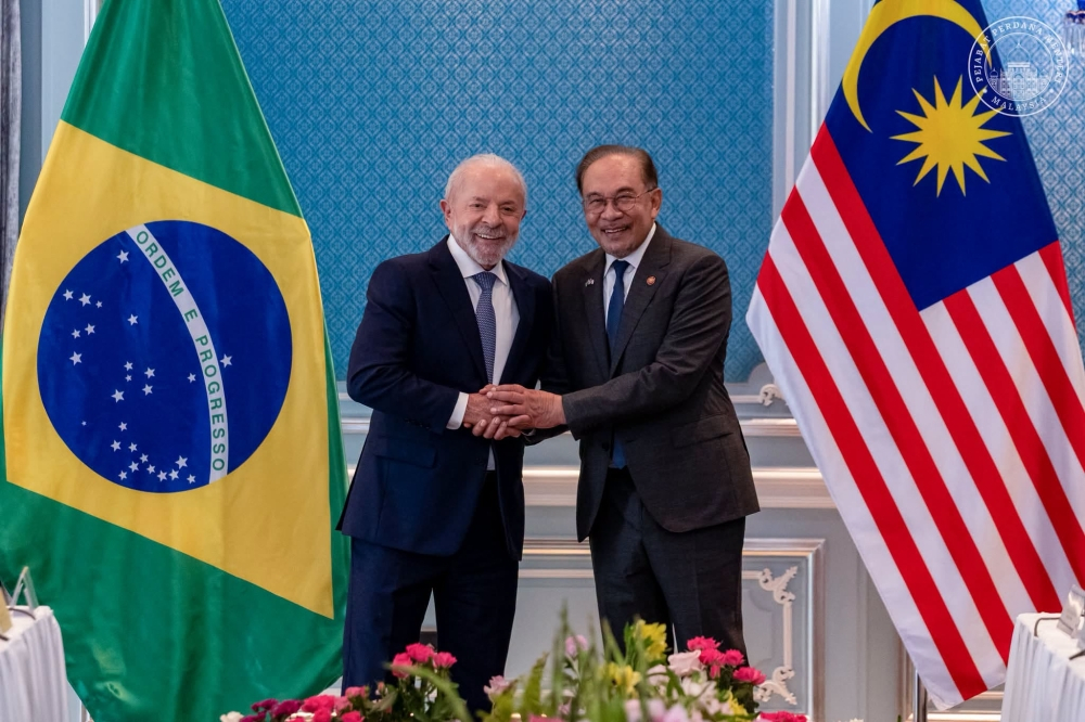 Malaysian Prime Minister Anwar Ibrahim and Brazilian President Luiz Inácio Lula da Silva.