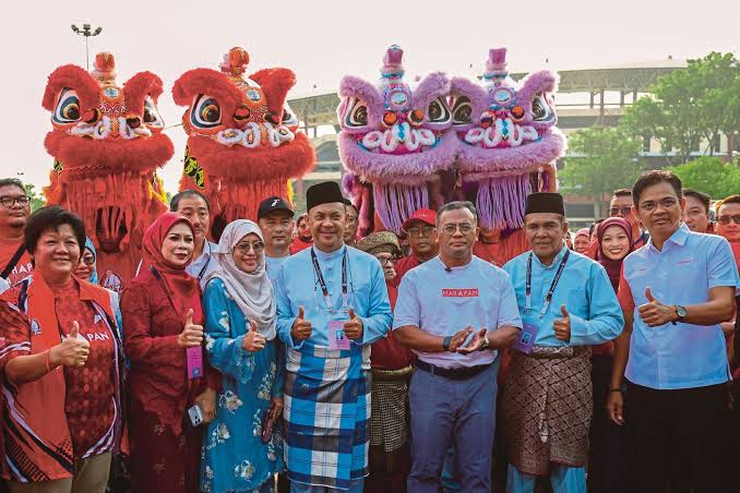 Azman Abidin at the Paya Rumput nomination centre in Melaka.