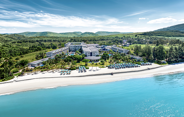 Le Méridien Khao Lak Resort and Spa offering a beachfront stay and dine package in Thailand.