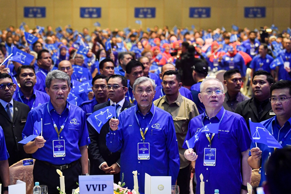 PKR criticises Umno after MCA leaders walk out of the Barisan Nasional candidate announcement ahead of the Melaka election.